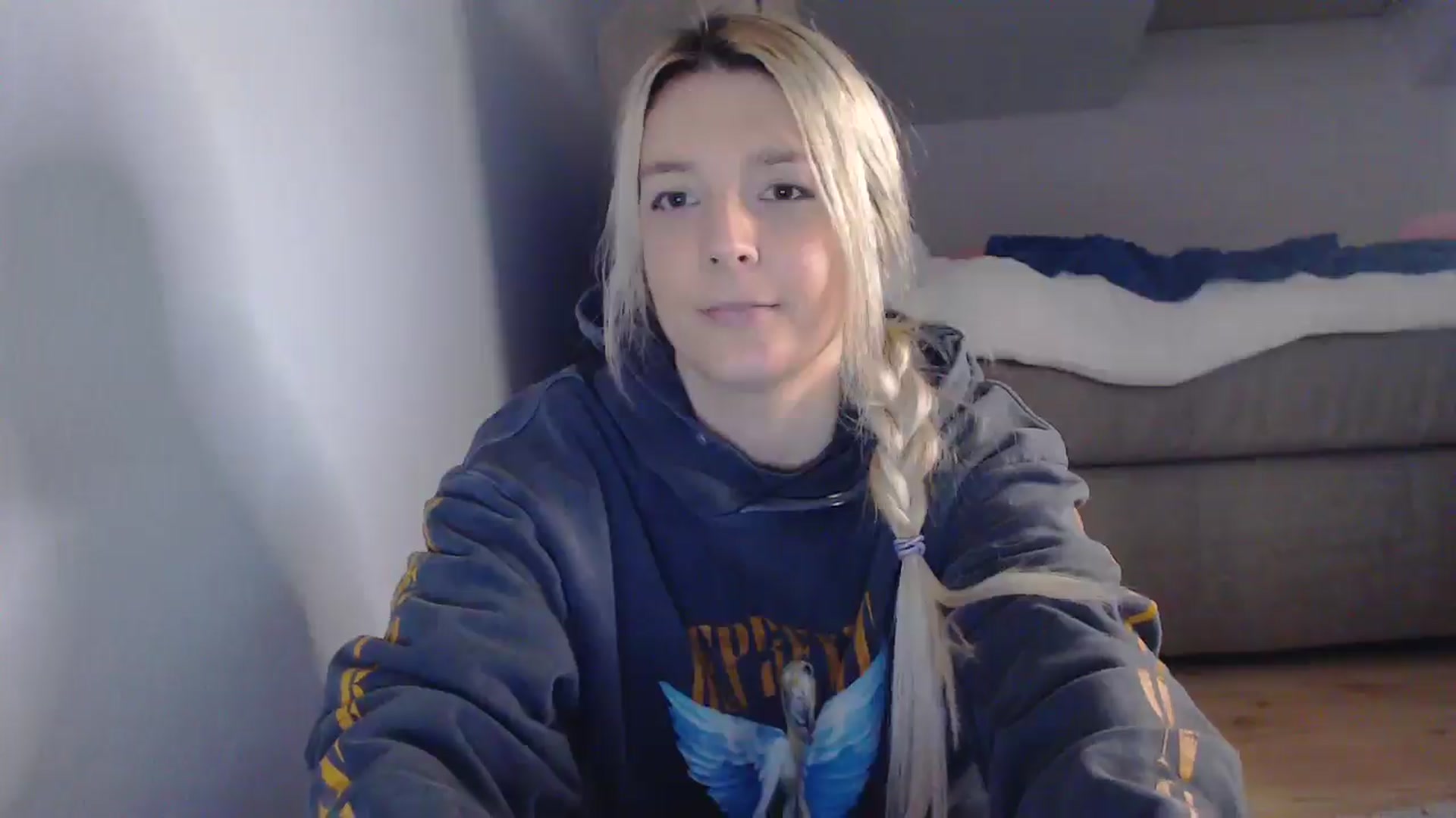 Gallery image thumbnail from AllleeS's myfreecams stream on, 03/27/2025, 16:39 image 11 of 20