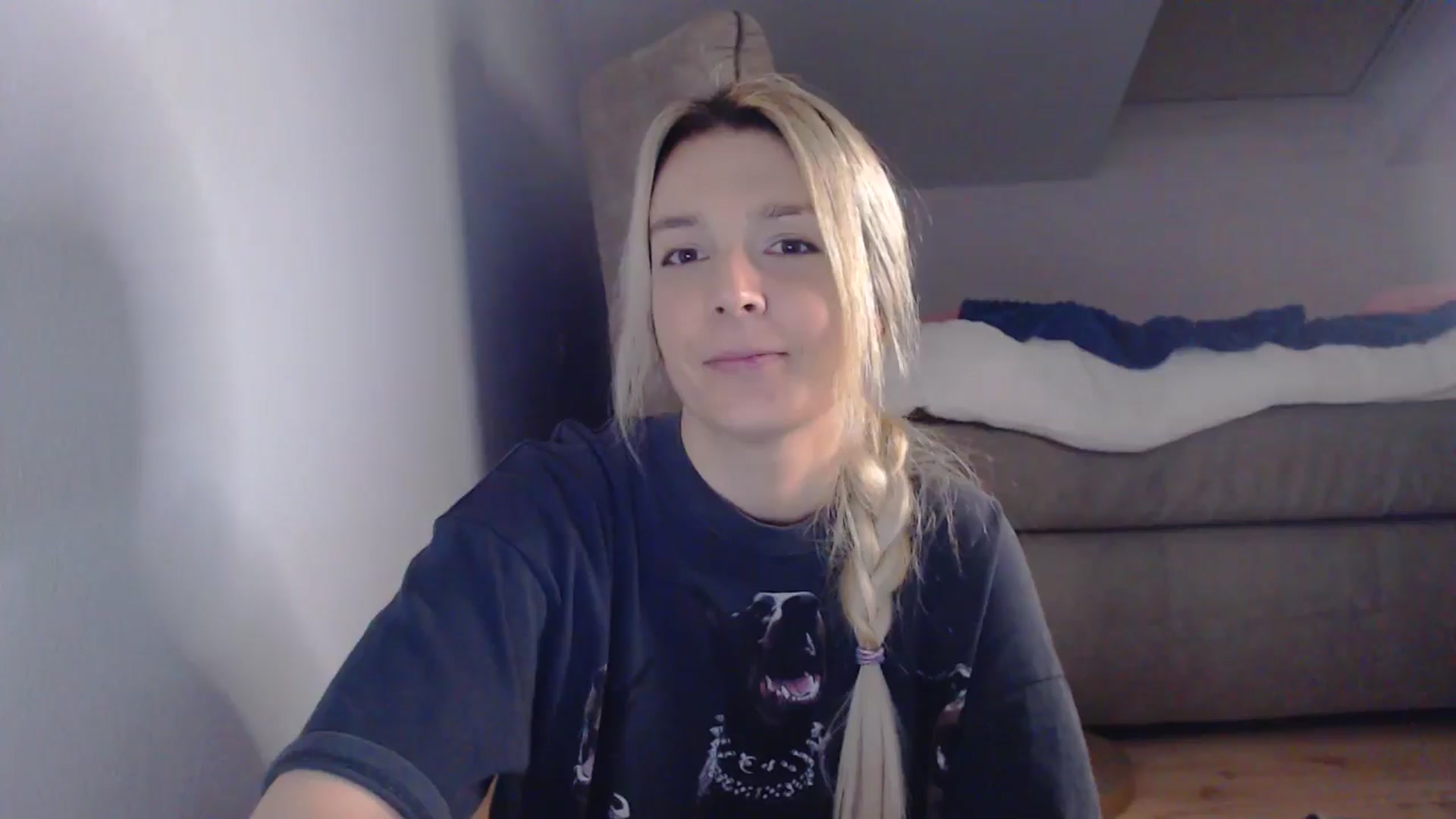 Gallery image thumbnail from AllleeS's myfreecams stream on, 03/27/2025, 17:33 image 1 of 20