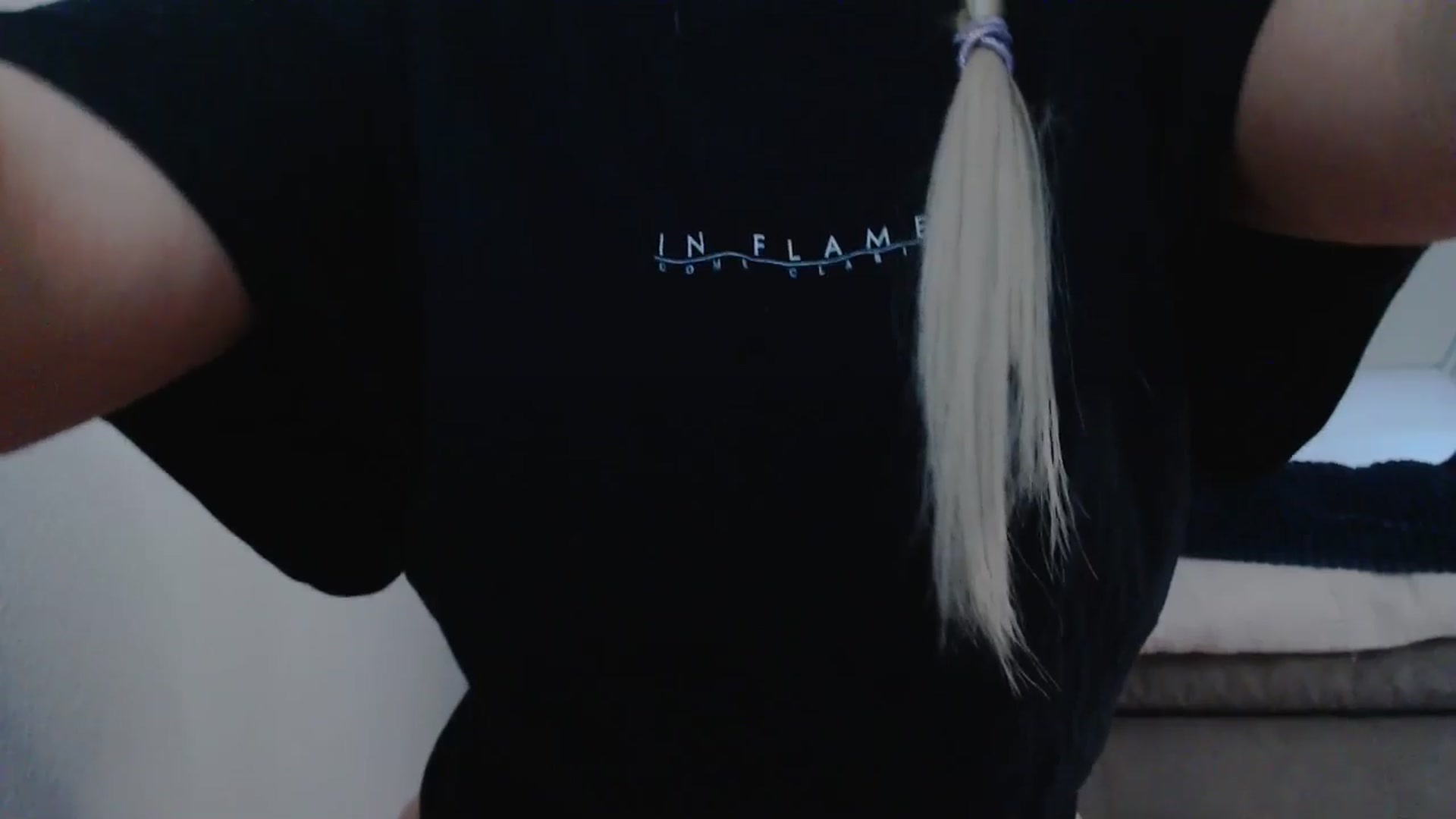 Gallery image thumbnail from AllleeS's myfreecams stream on, 03/29/2025, 13:38 image 12 of 20