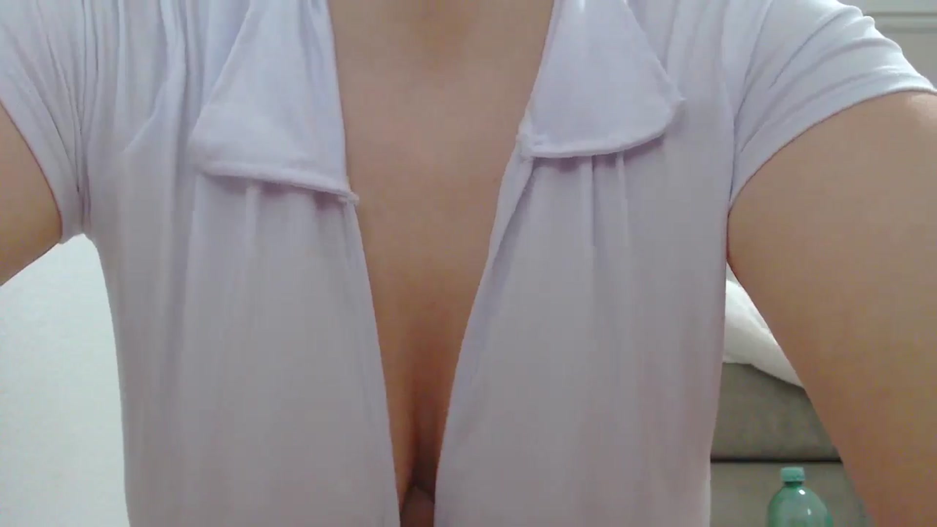 Gallery image thumbnail from AllleeS's myfreecams stream on, 05/03/2025, 13:10 image 3 of 20