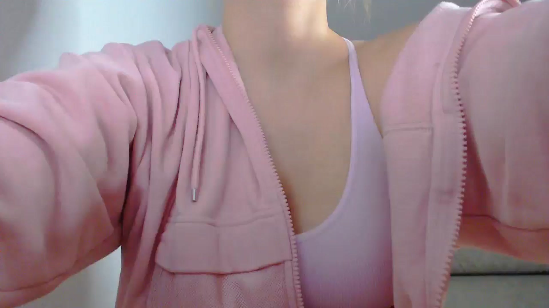 Gallery image thumbnail from AllleeS's myfreecams stream on, 05/06/2025, 12:42 image 20 of 20