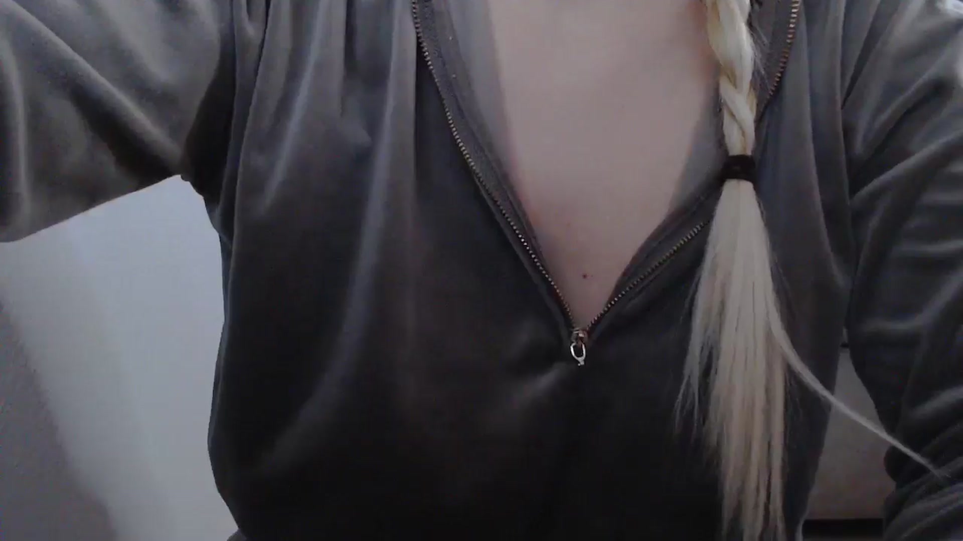Gallery image thumbnail from AllleeS's myfreecams stream on, 05/06/2025, 15:49 image 2 of 20