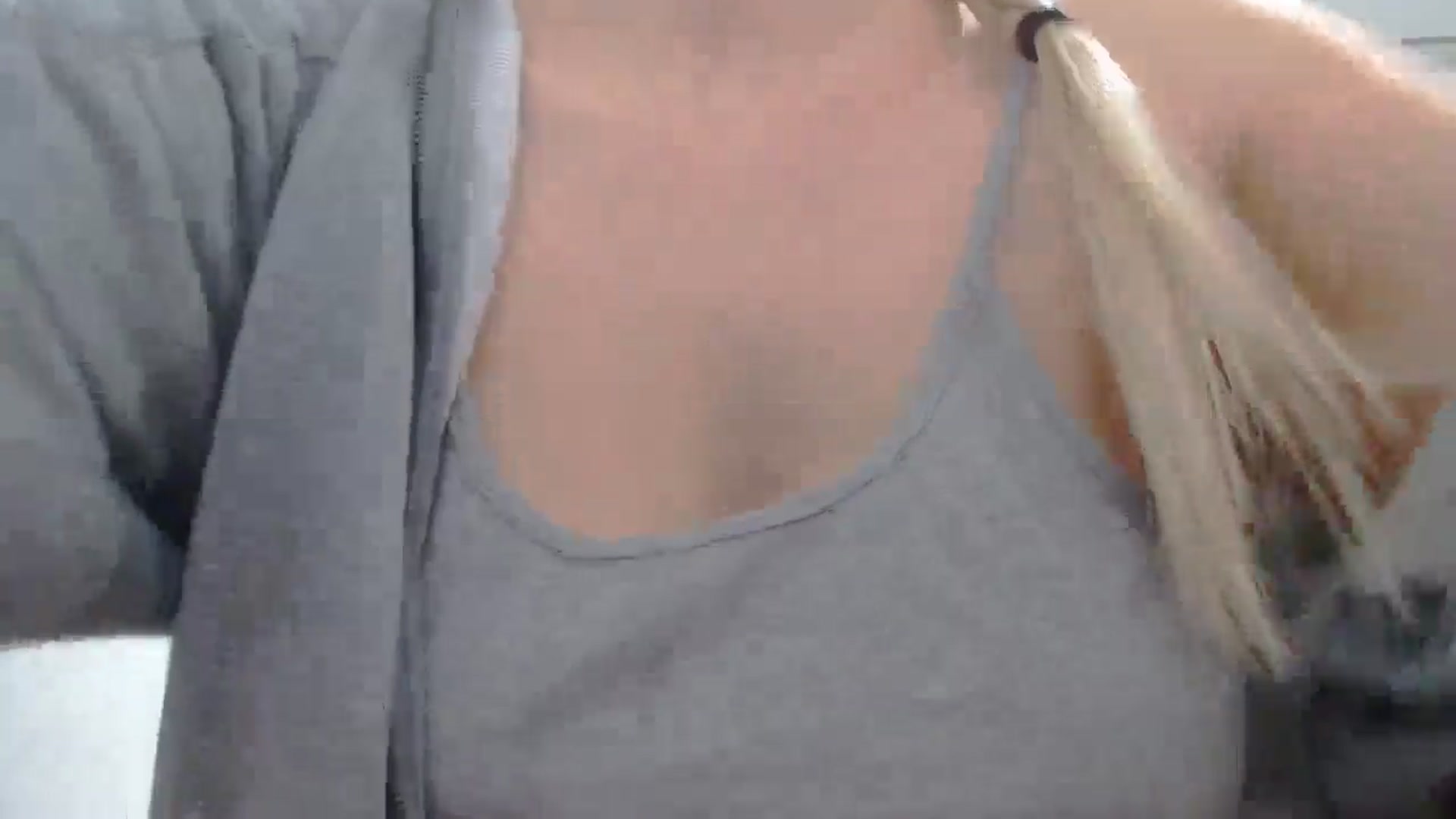 Gallery image thumbnail from AllleeS's myfreecams stream on, 05/08/2025, 12:07 image 15 of 20
