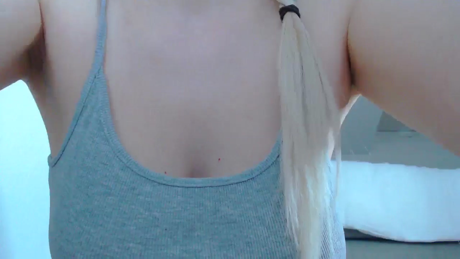 Gallery image thumbnail from AllleeS's myfreecams stream on, 05/08/2025, 12:07 image 5 of 20