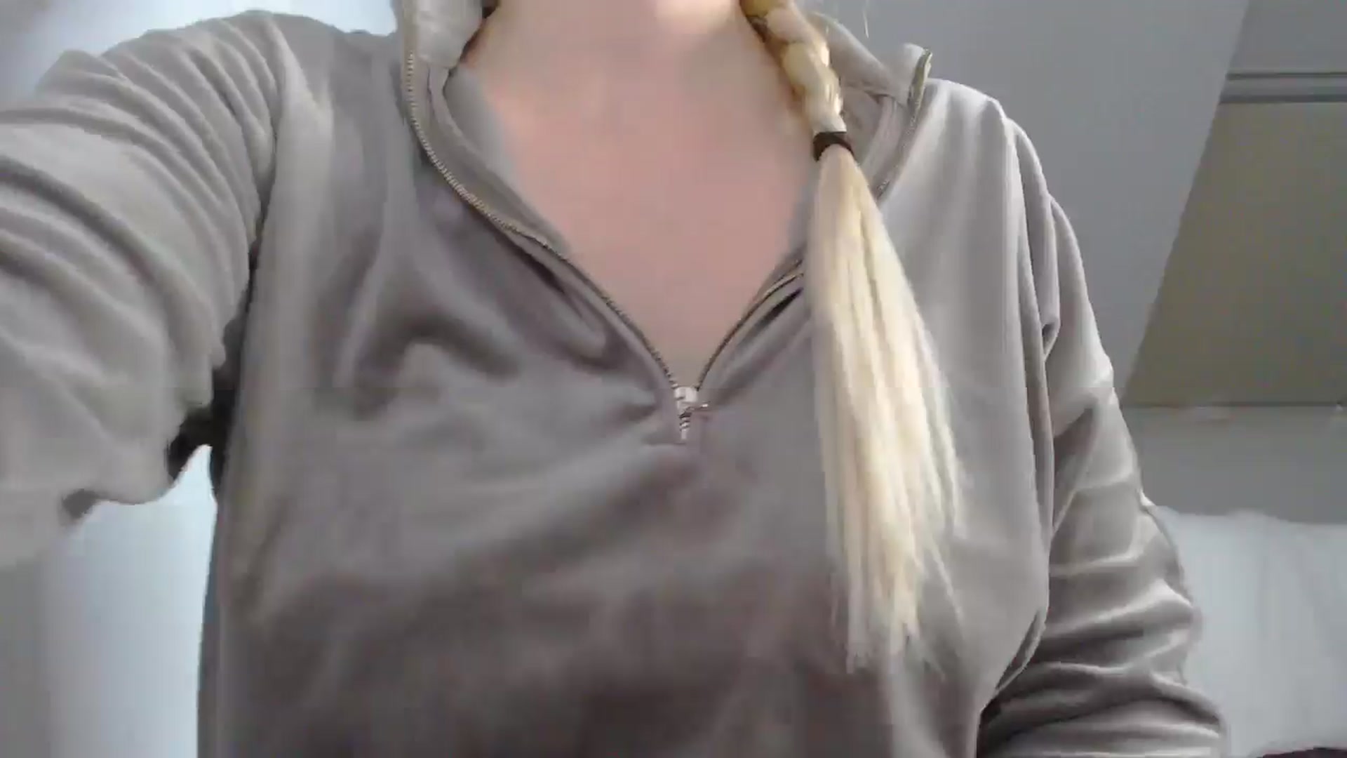 Gallery image thumbnail from AllleeS's myfreecams stream on, 05/08/2025, 12:50 image 7 of 20