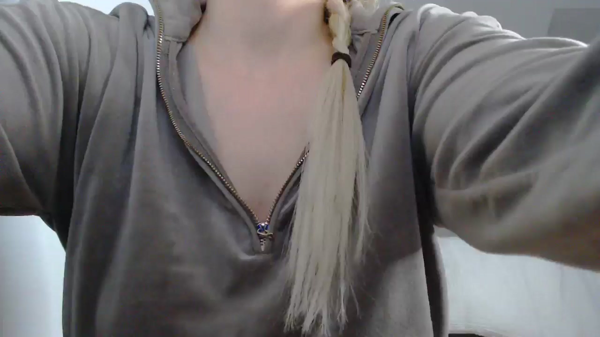 Gallery image thumbnail from AllleeS's myfreecams stream on, 05/08/2025, 12:50 image 9 of 20