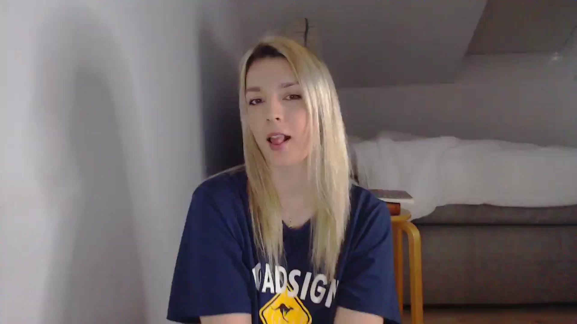 Gallery image thumbnail from AllleeS's myfreecams stream on, 07/21/2025, 12:25 image 1 of 20