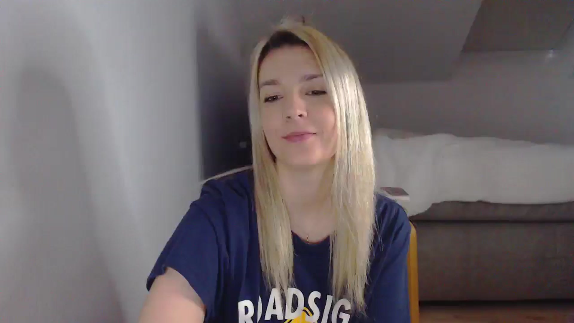 Gallery image thumbnail from AllleeS's myfreecams stream on, 07/21/2025, 12:25 image 7 of 20