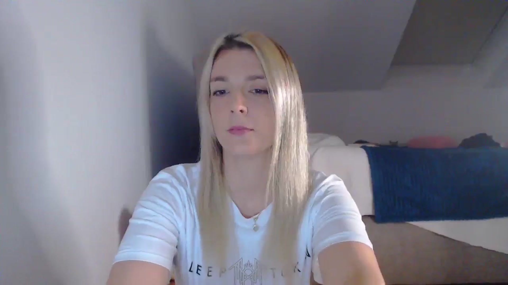 Gallery image thumbnail from AllleeS's myfreecams stream on, 09/23/2025, 12:39 image 3 of 20