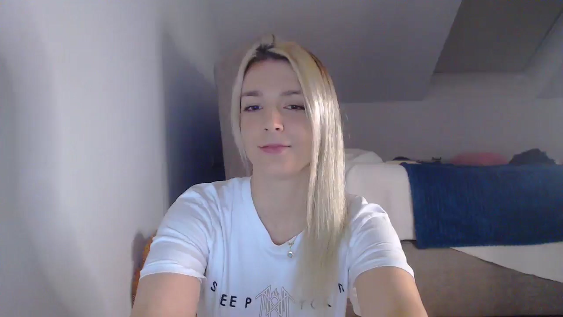Gallery image thumbnail from AllleeS's myfreecams stream on, 09/23/2025, 12:39 image 8 of 20
