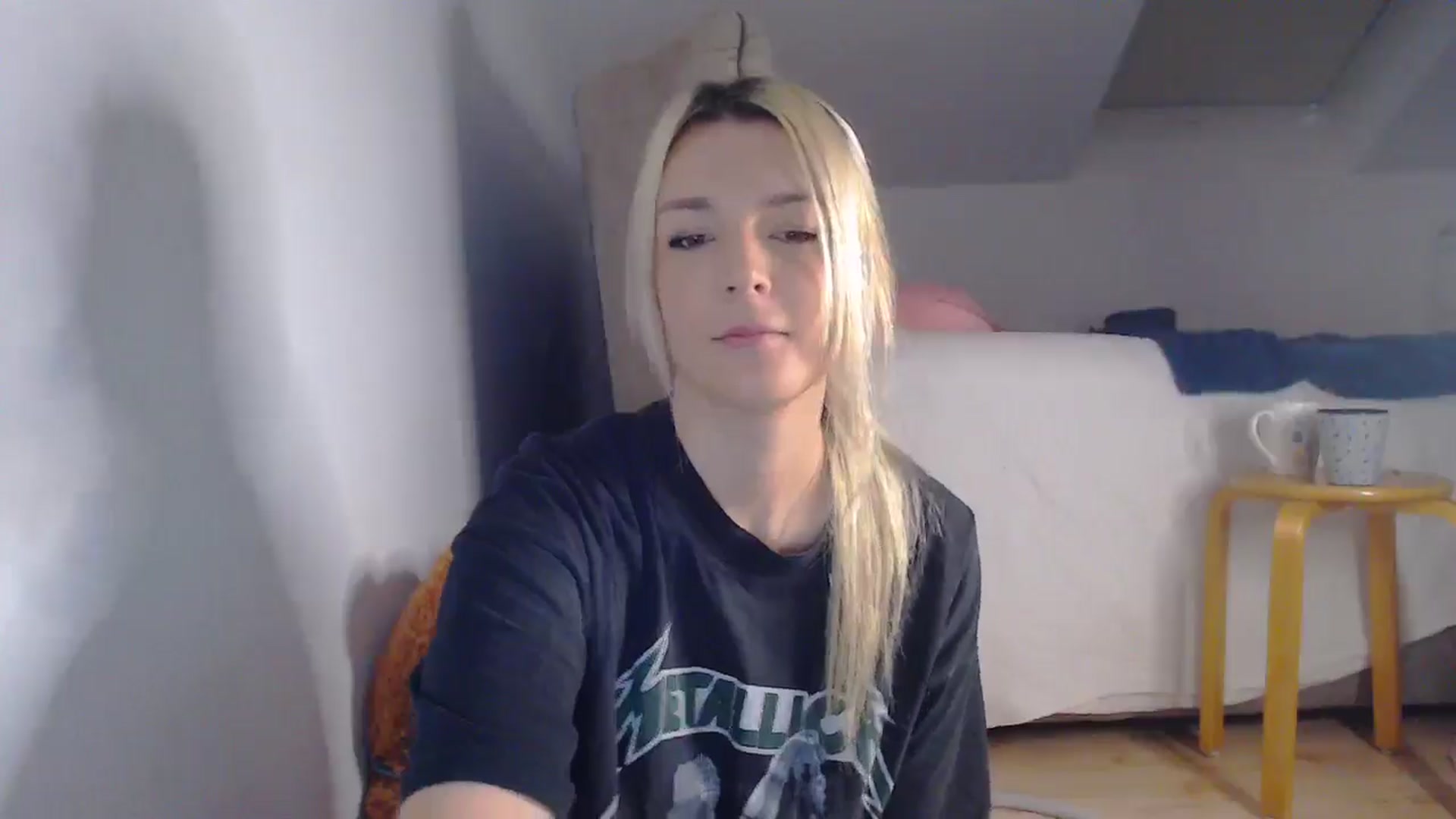 Gallery image thumbnail from AllleeS's myfreecams stream on, 10/15/2025, 13:23 image 3 of 20