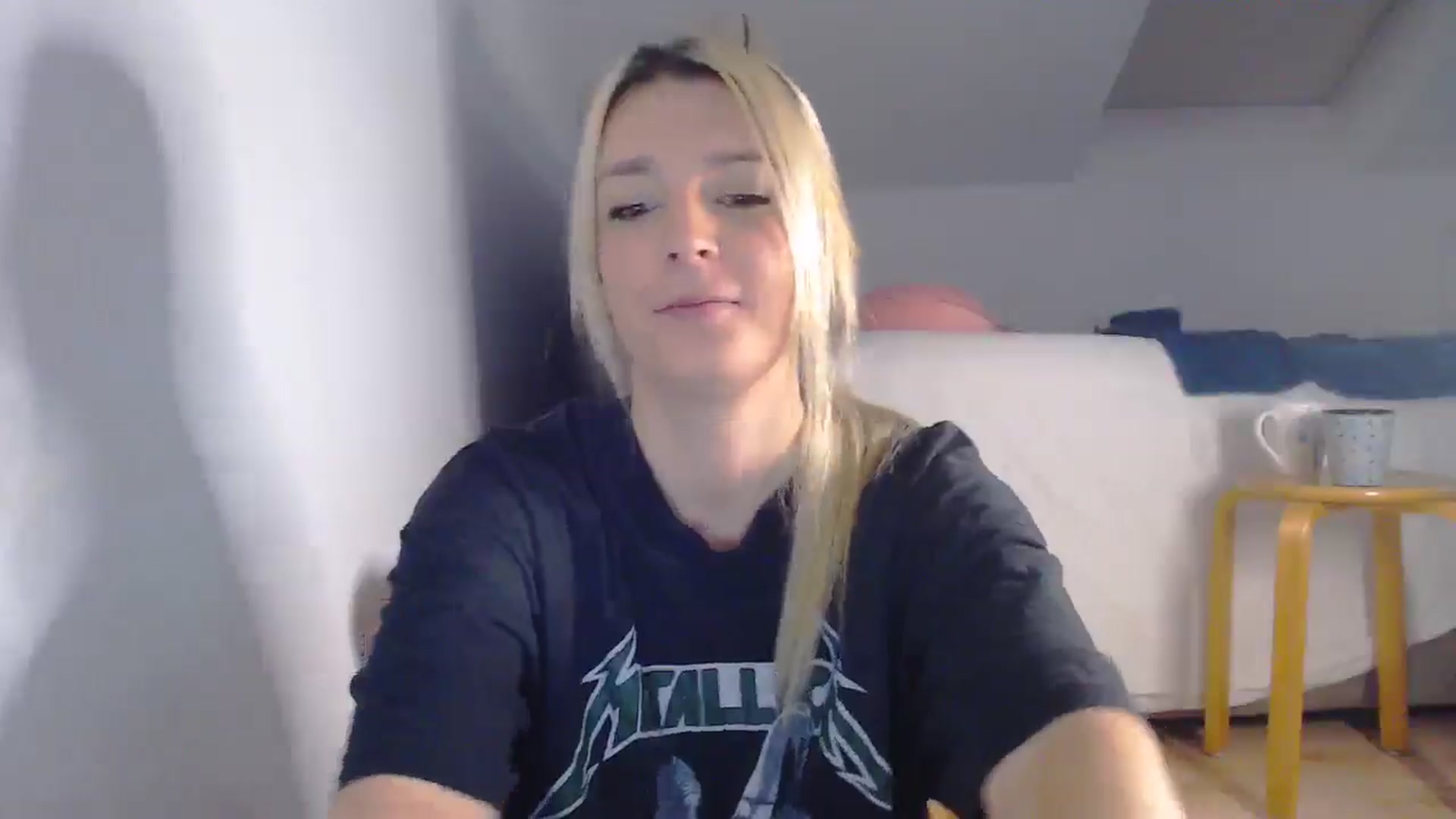 Gallery image thumbnail from AllleeS's myfreecams stream on, 10/15/2025, 13:23 image 7 of 20