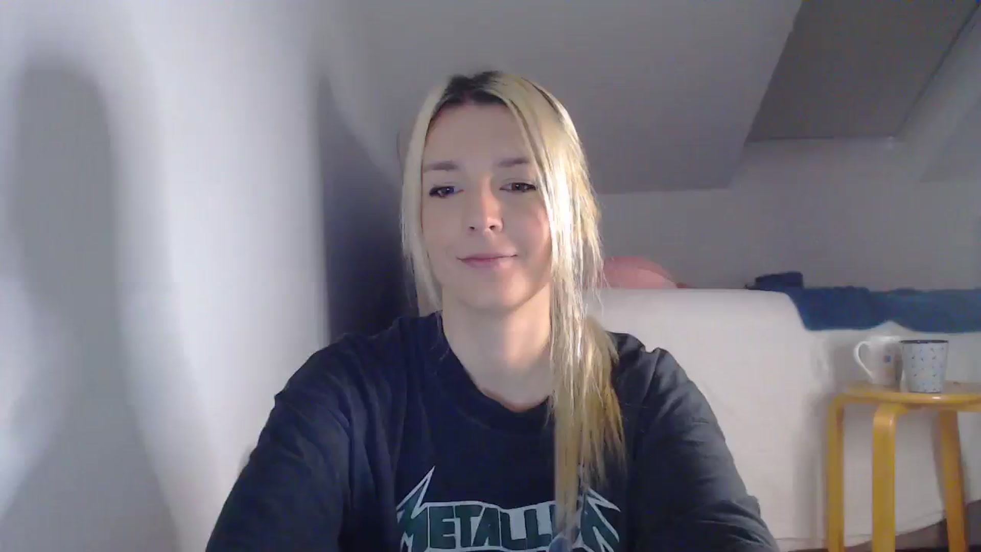 Gallery image thumbnail from AllleeS's myfreecams stream on, 10/15/2025, 13:23 image 11 of 20