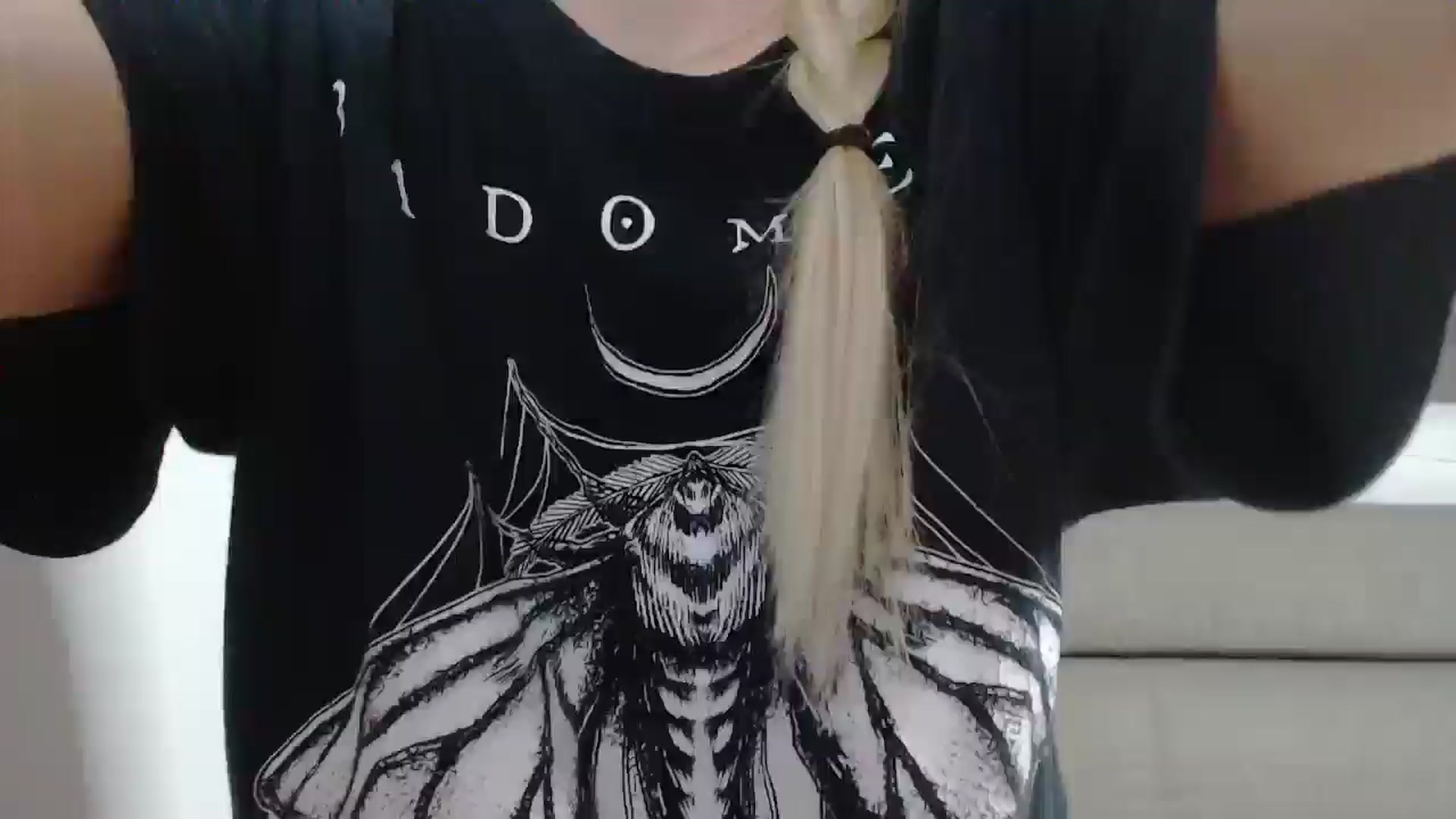 Gallery image thumbnail from AllleeS's myfreecams stream on, 04/15/2026, 13:23 image 10 of 20
