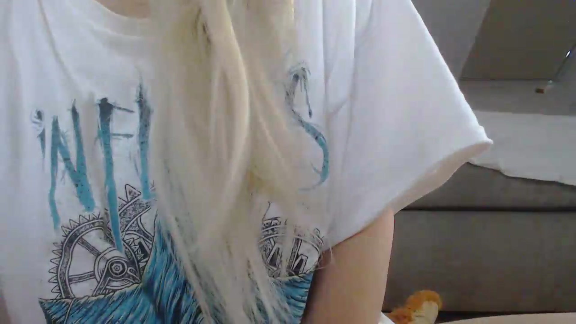 Gallery image thumbnail from AllleeS's myfreecams stream on, 05/31/2026, 12:17 image 17 of 20