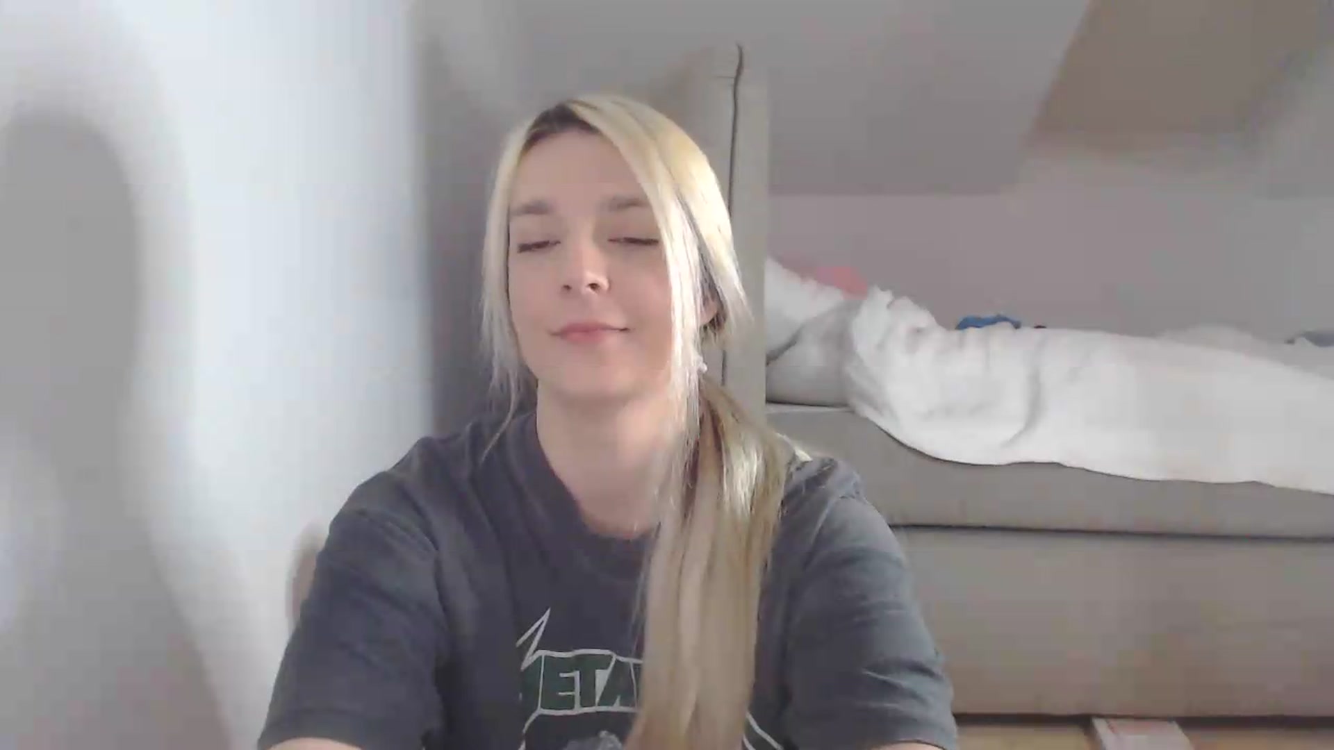 Gallery image thumbnail from AllleeS's myfreecams stream on, 07/22/2026, 13:04 image 8 of 20