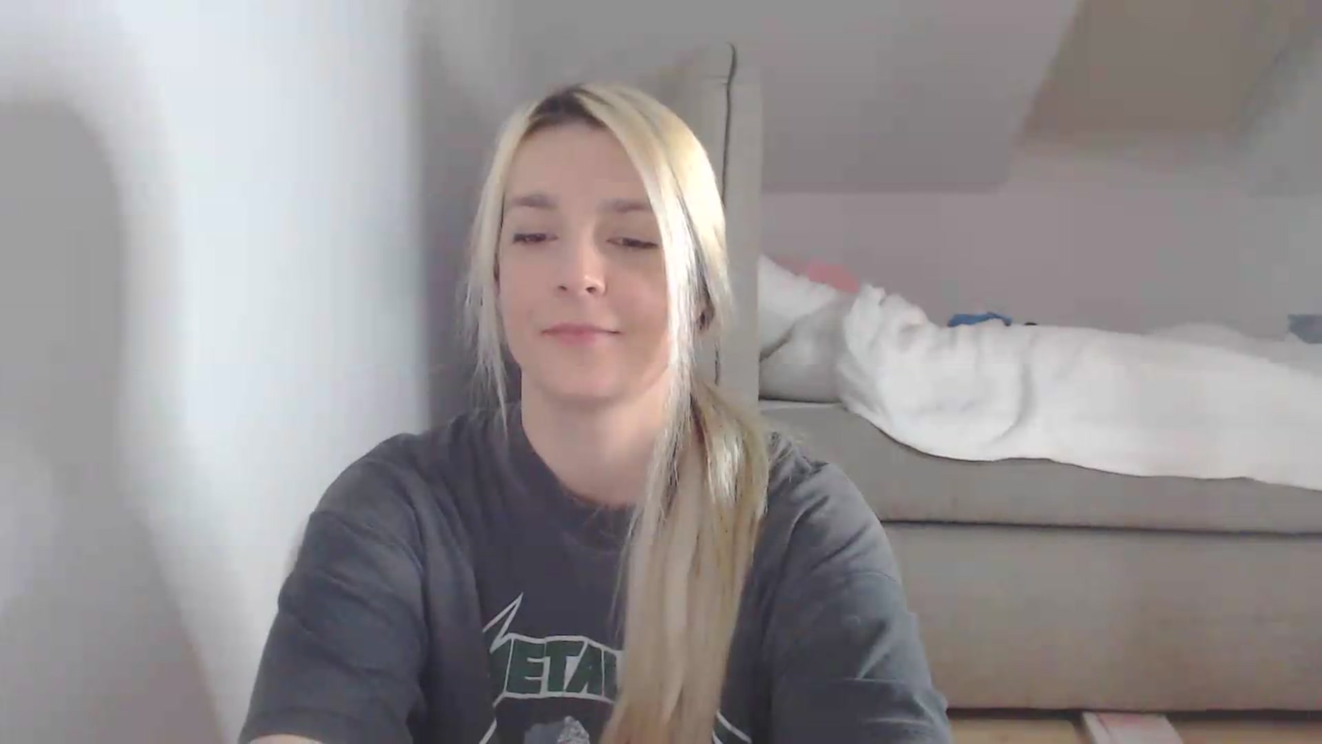 Gallery image thumbnail from AllleeS's myfreecams stream on, 07/22/2026, 13:04 image 4 of 20