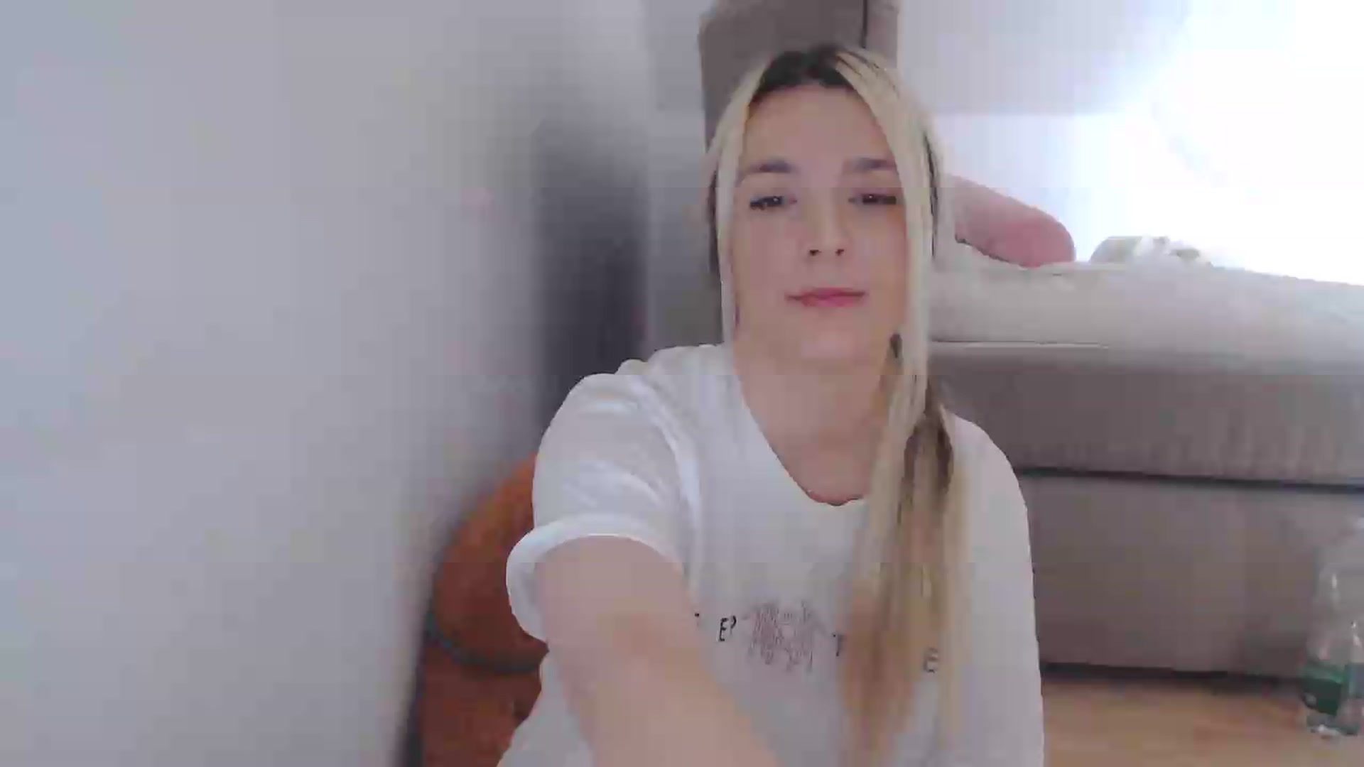 Gallery image thumbnail from AllleeS's myfreecams stream on, 08/08/2026, 12:00 image 11 of 20