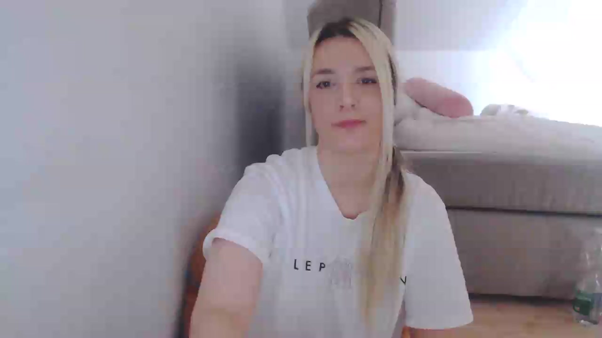 Gallery image thumbnail from AllleeS's myfreecams stream on, 08/08/2026, 12:00 image 10 of 20