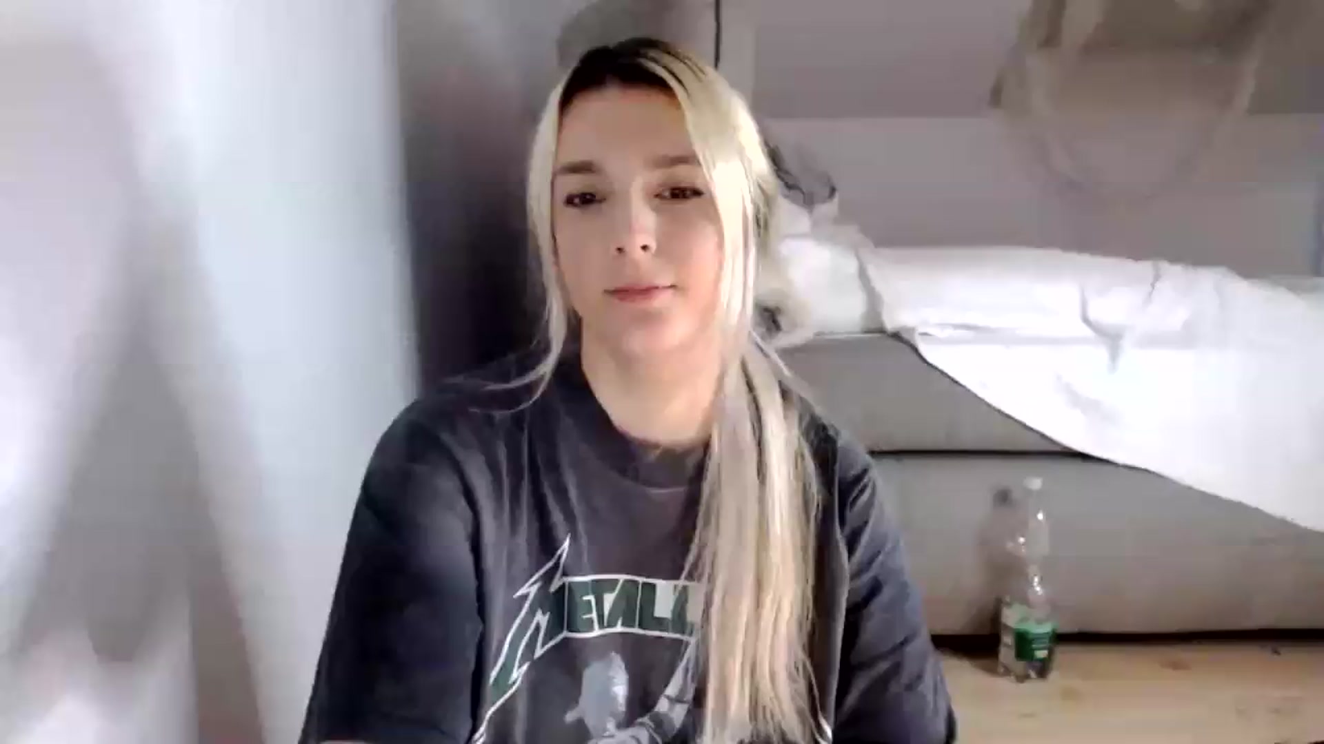 Gallery image thumbnail from AllleeS's myfreecams stream on, 08/18/2026, 12:47 image 16 of 20