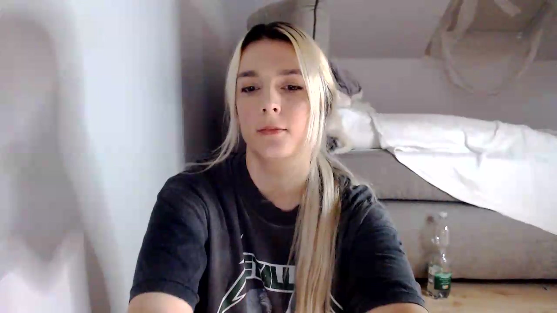 Gallery image thumbnail from AllleeS's myfreecams stream on, 08/18/2026, 12:47 image 9 of 20