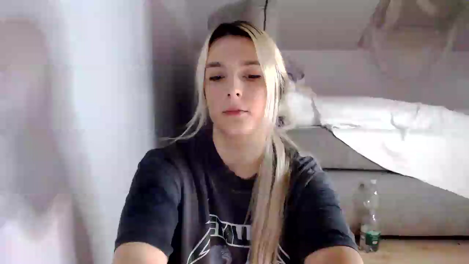 Gallery image thumbnail from AllleeS's myfreecams stream on, 08/18/2026, 12:47 image 8 of 20