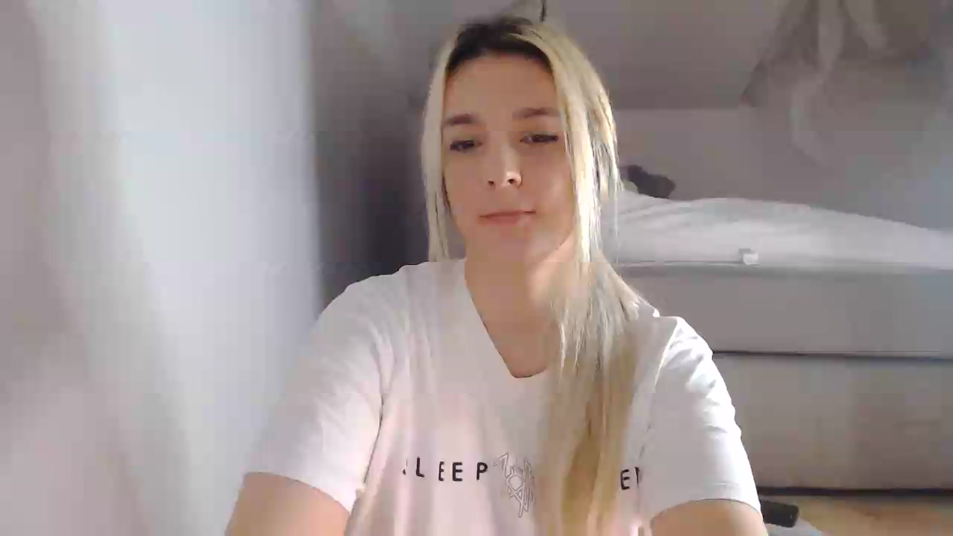 Gallery image thumbnail from AllleeS's myfreecams stream on, 08/22/2026, 14:29 image 4 of 20