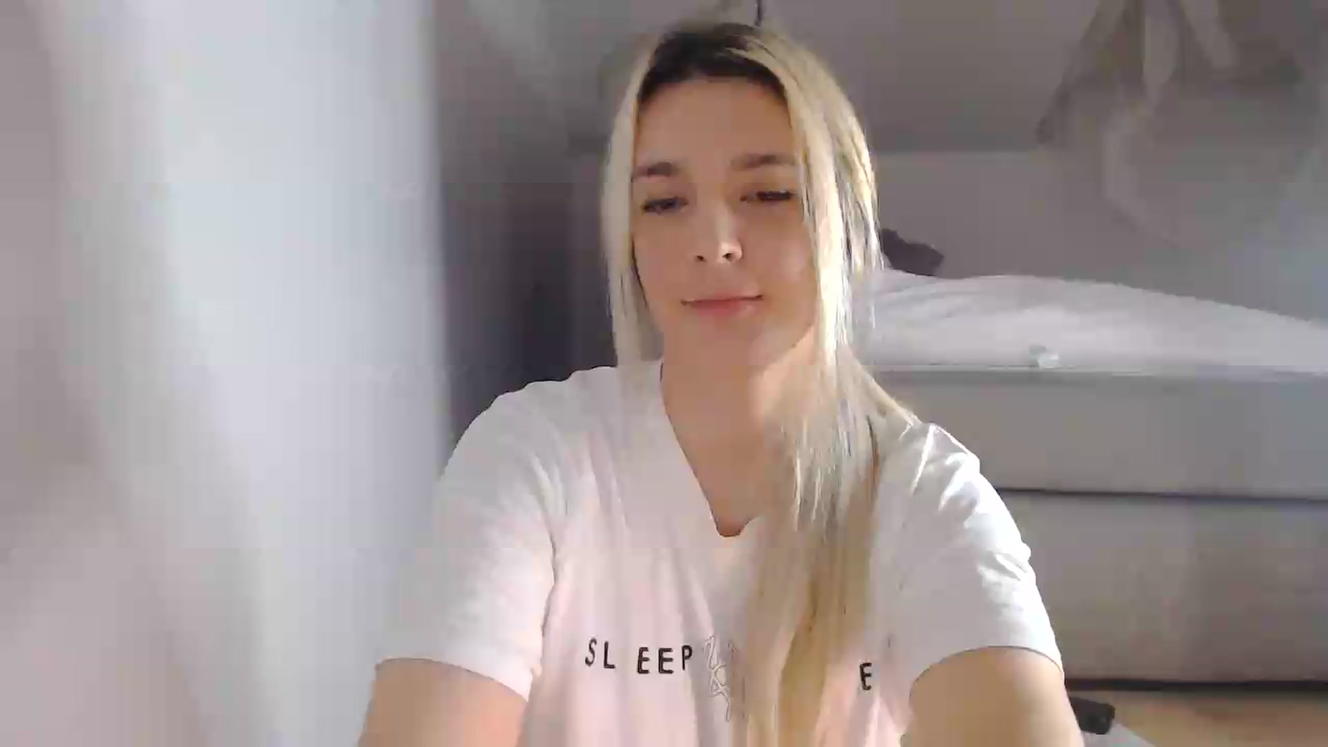 Gallery image thumbnail from AllleeS's myfreecams stream on, 08/22/2026, 14:29 image 5 of 20