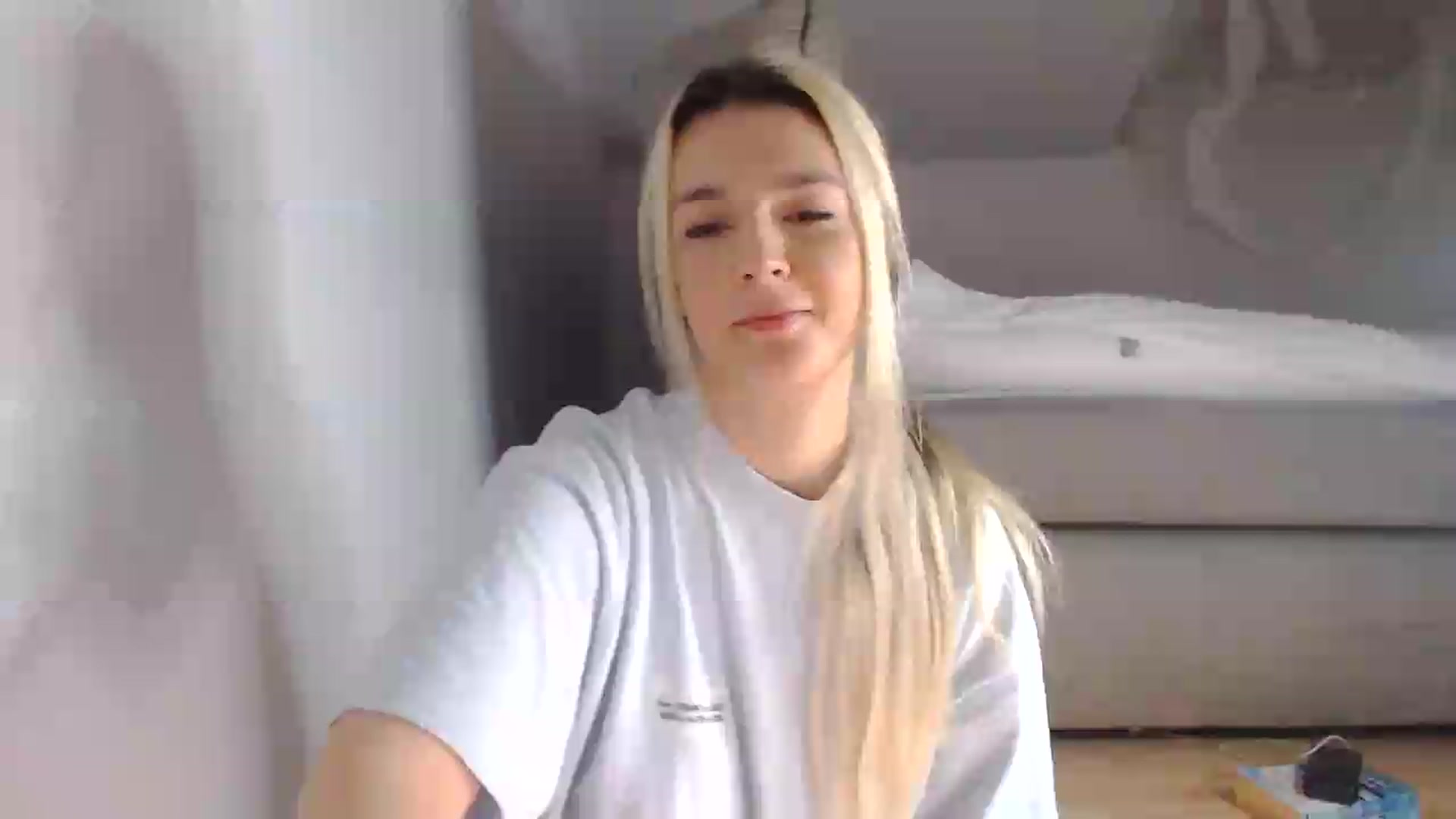Gallery image thumbnail from AllleeS's myfreecams stream on, 08/24/2026, 12:30 image 17 of 20