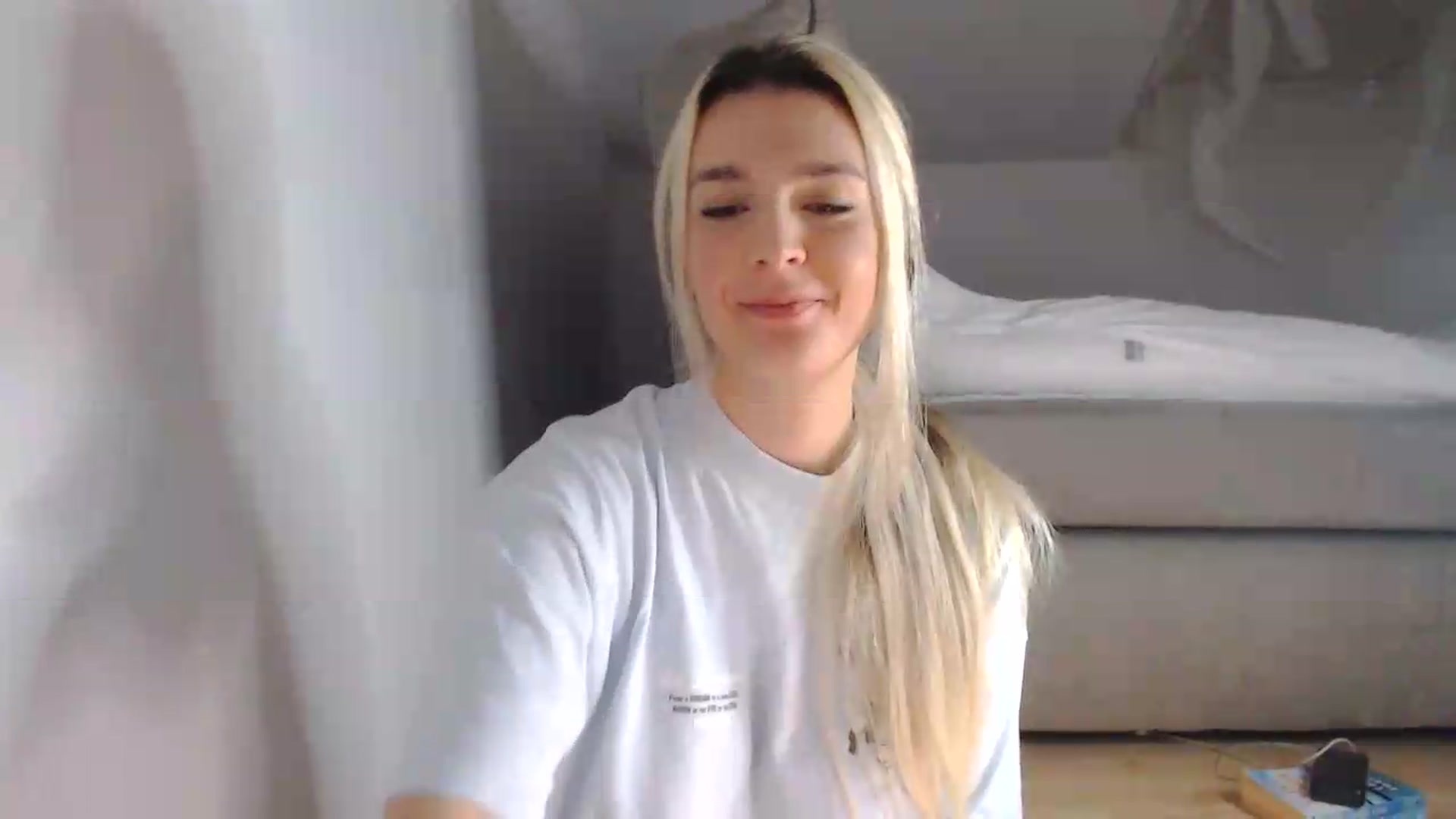 Gallery image thumbnail from AllleeS's myfreecams stream on, 08/24/2026, 12:30 image 13 of 20