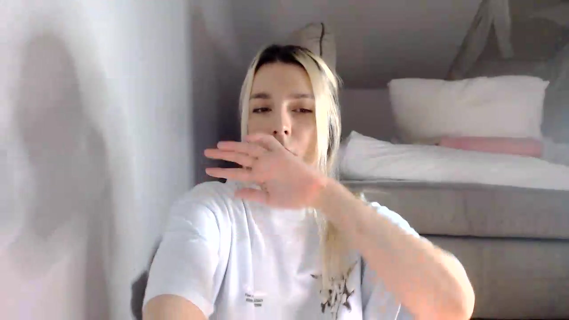 Gallery image thumbnail from AllleeS's myfreecams stream on, 08/28/2026, 13:07 image 7 of 20