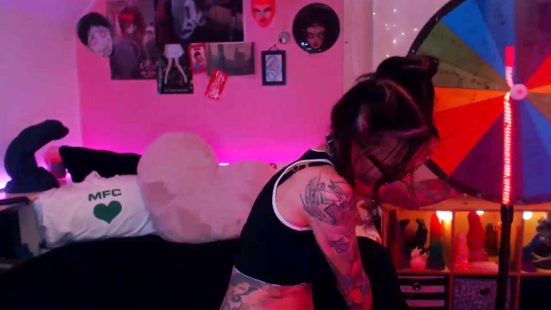 Gallery image thumbnail from AlloyAsh's myfreecams stream on, 02/08/2026, 04:04 image 3 of 20