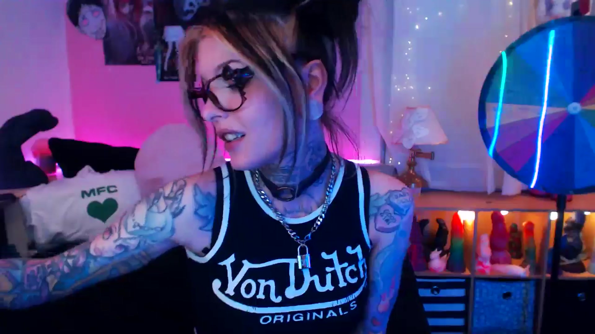 Gallery image thumbnail from AlloyAsh's myfreecams stream on, 02/08/2026, 04:04 image 9 of 20