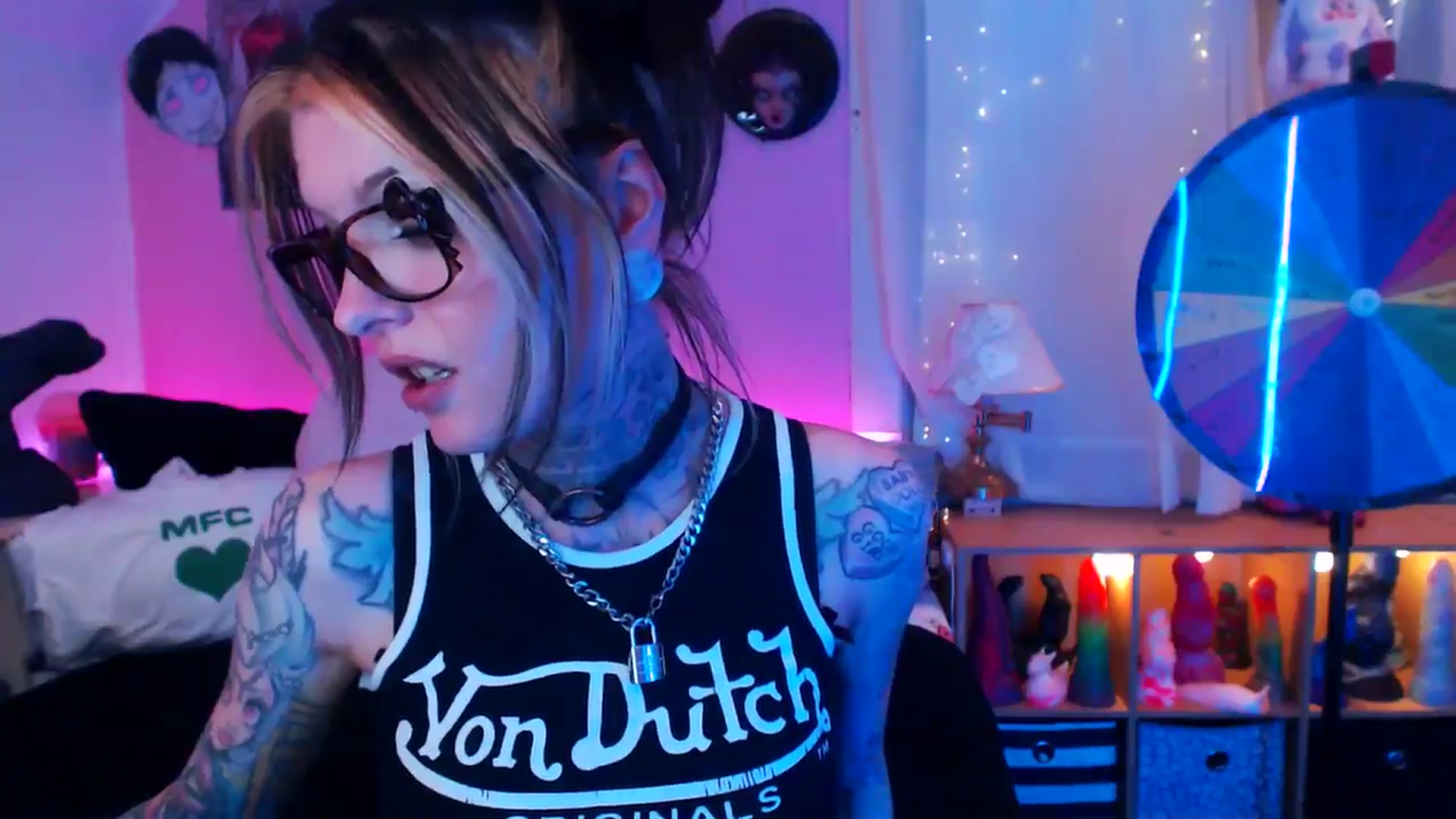Gallery image thumbnail from AlloyAsh's myfreecams stream on, 02/08/2026, 04:04 image 17 of 20