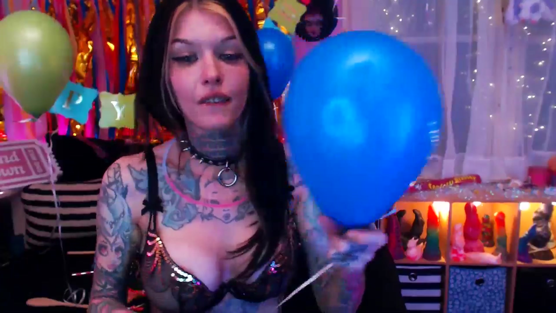 Gallery image thumbnail from AlloyAsh's myfreecams stream on, 02/13/2026, 04:31 image 19 of 20
