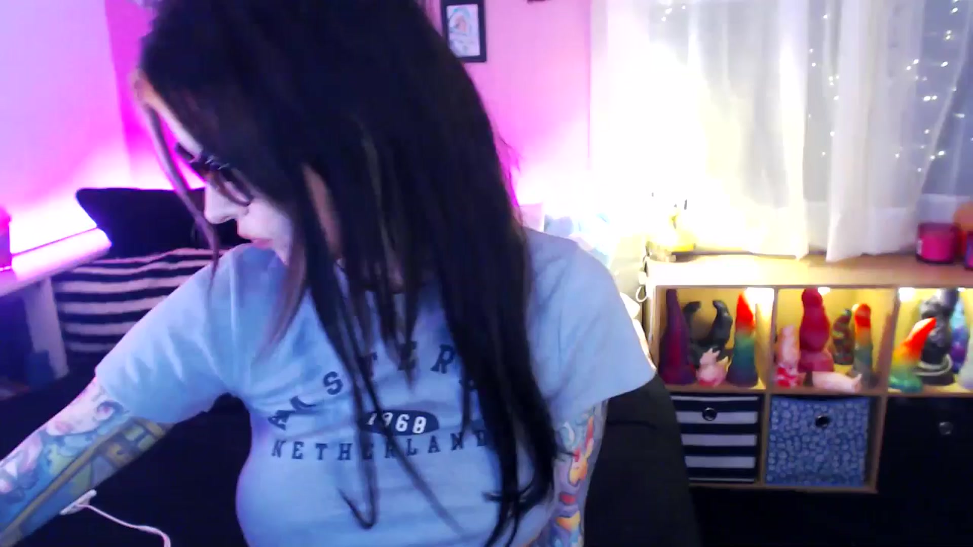 Gallery image thumbnail from AlloyAsh's myfreecams stream on, 03/03/2026, 04:04 image 10 of 20