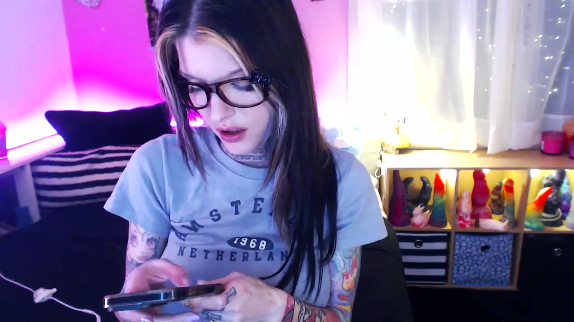 Gallery image thumbnail from AlloyAsh's myfreecams stream on, 03/03/2026, 04:04 image 12 of 20