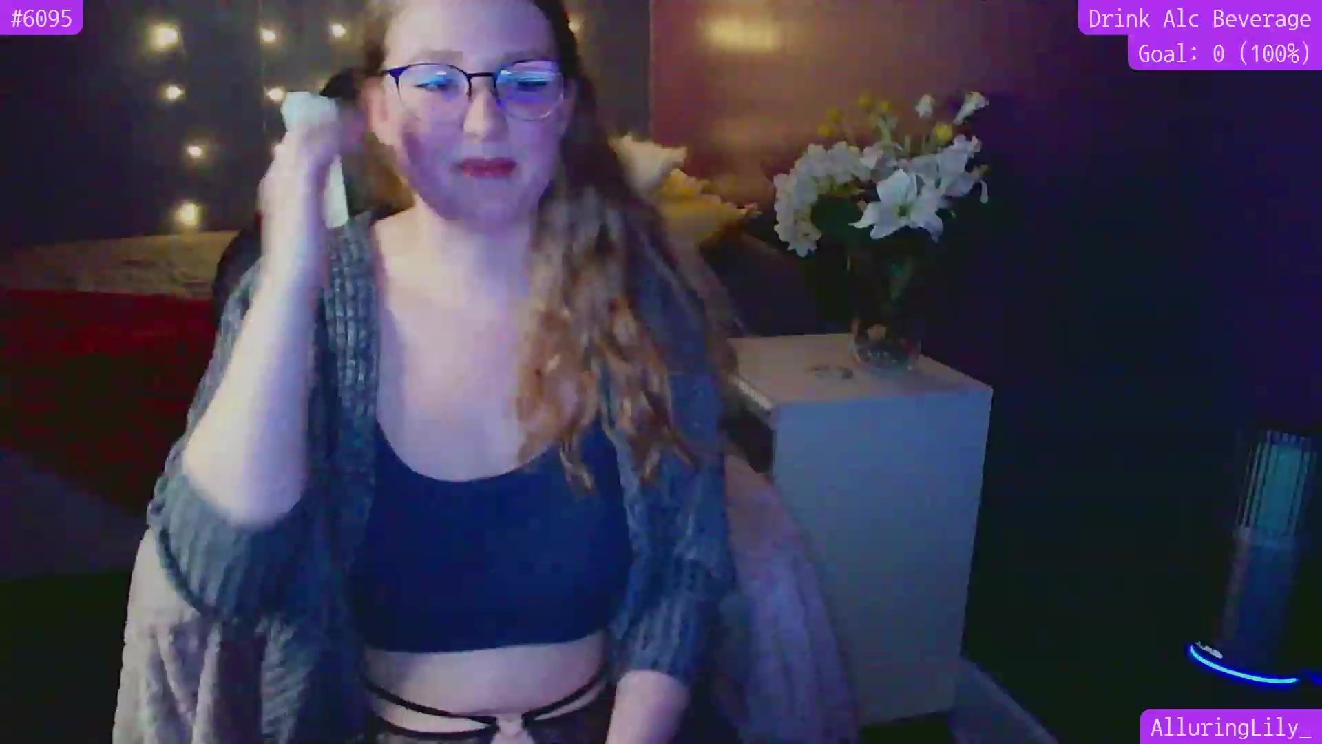 Gallery image thumbnail from AlluringLily_'s myfreecams stream on, 12/29/2022, 04:30 image 5 of 20