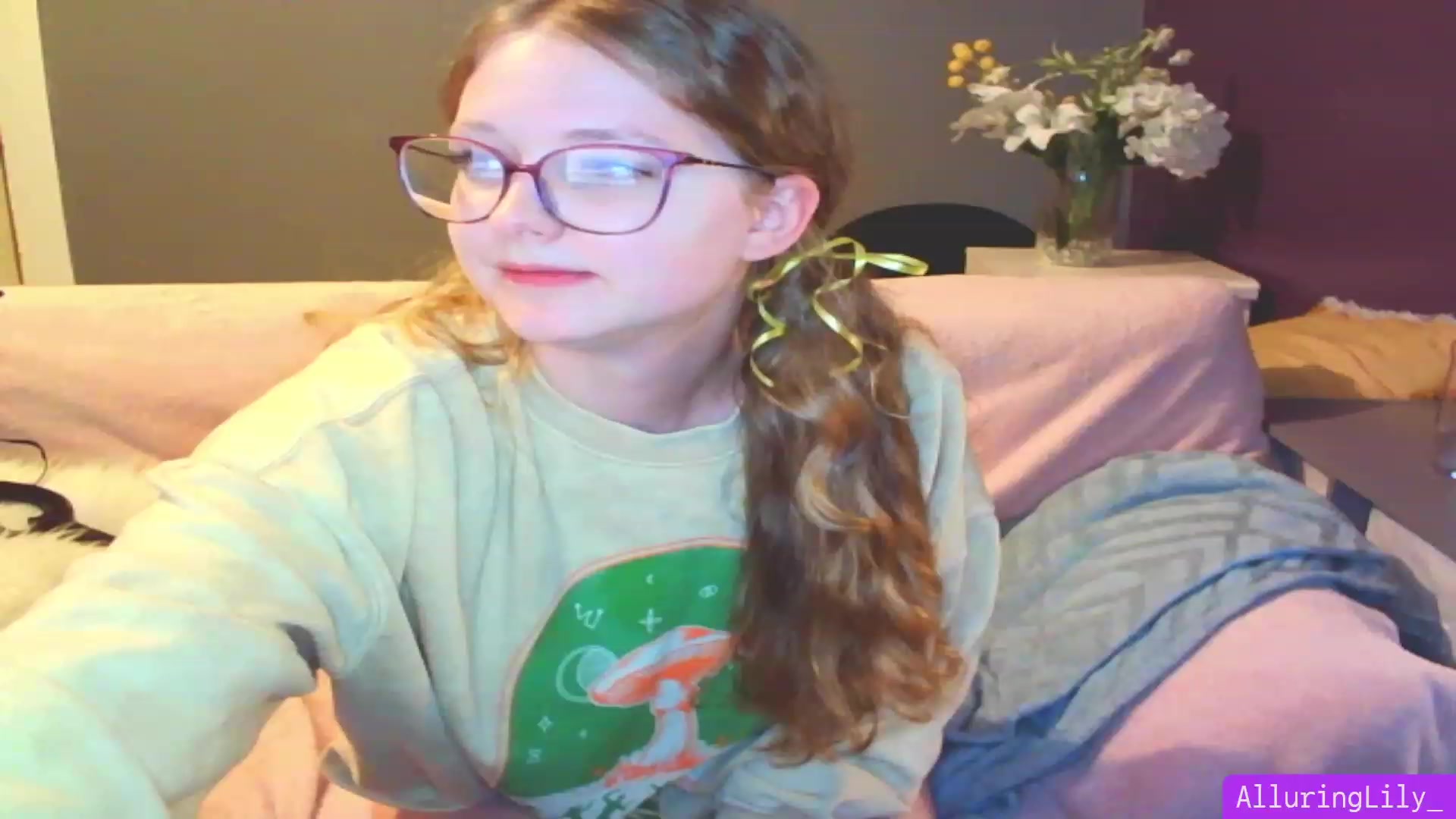 Gallery image thumbnail from AlluringLily_'s myfreecams stream on, 07/12/2023, 03:29 image 14 of 20