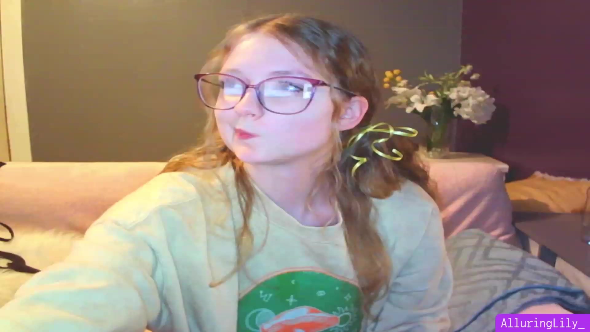 Gallery image thumbnail from AlluringLily_'s myfreecams stream on, 07/12/2023, 03:29 image 2 of 20