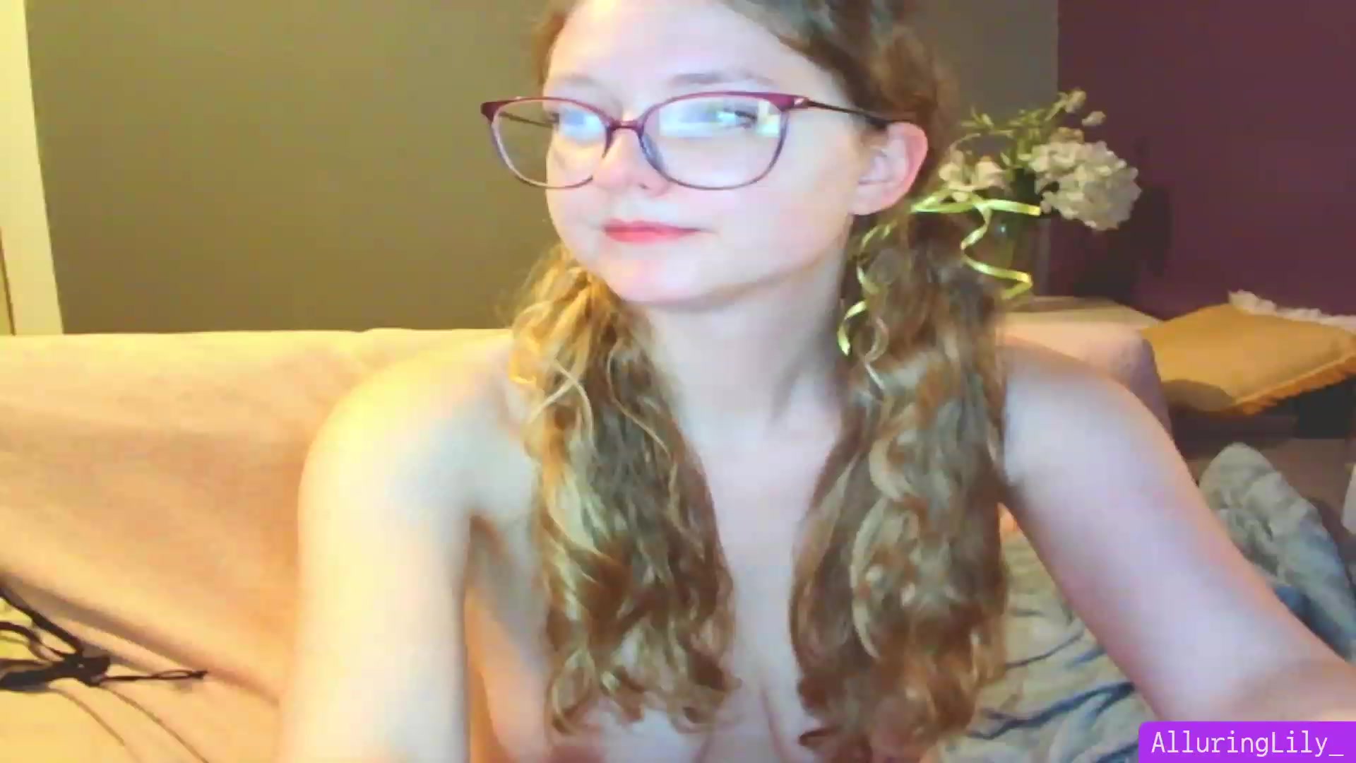 Gallery image thumbnail from AlluringLily_'s myfreecams stream on, 07/12/2023, 04:38 image 19 of 20