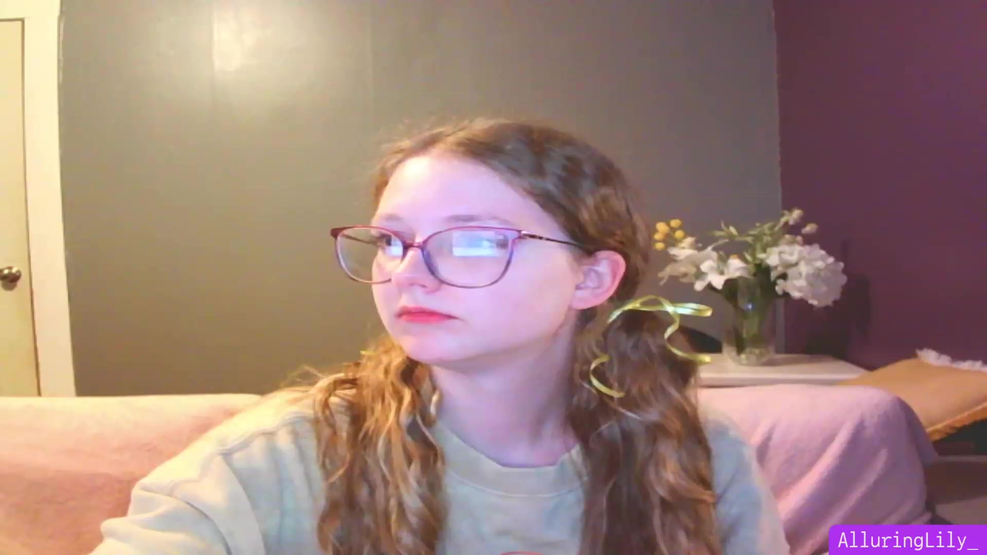 Gallery image thumbnail from AlluringLily_'s myfreecams stream on, 07/12/2023, 06:08 image 19 of 20