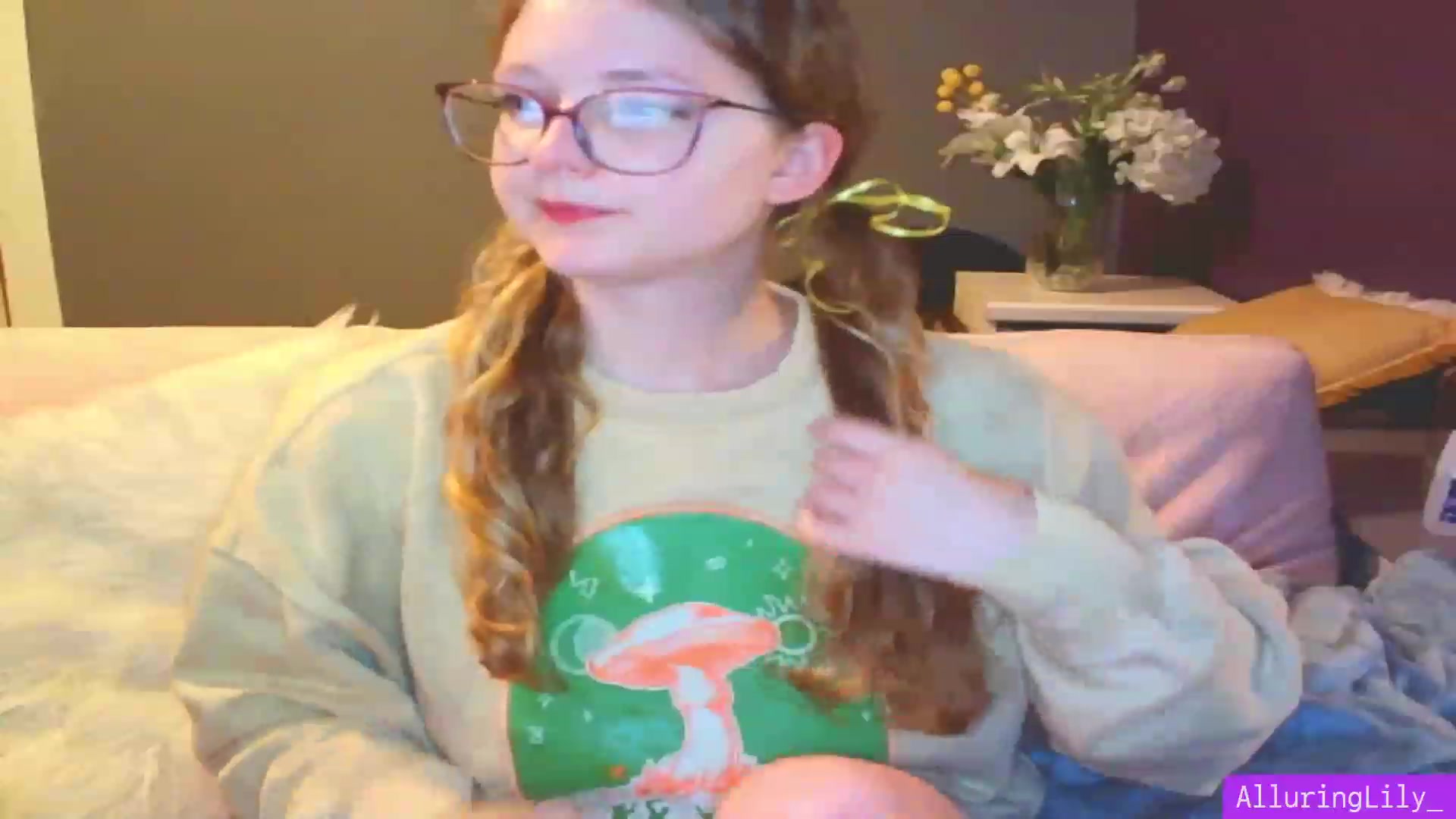 Gallery image thumbnail from AlluringLily_'s myfreecams stream on, 07/12/2023, 06:08 image 10 of 20