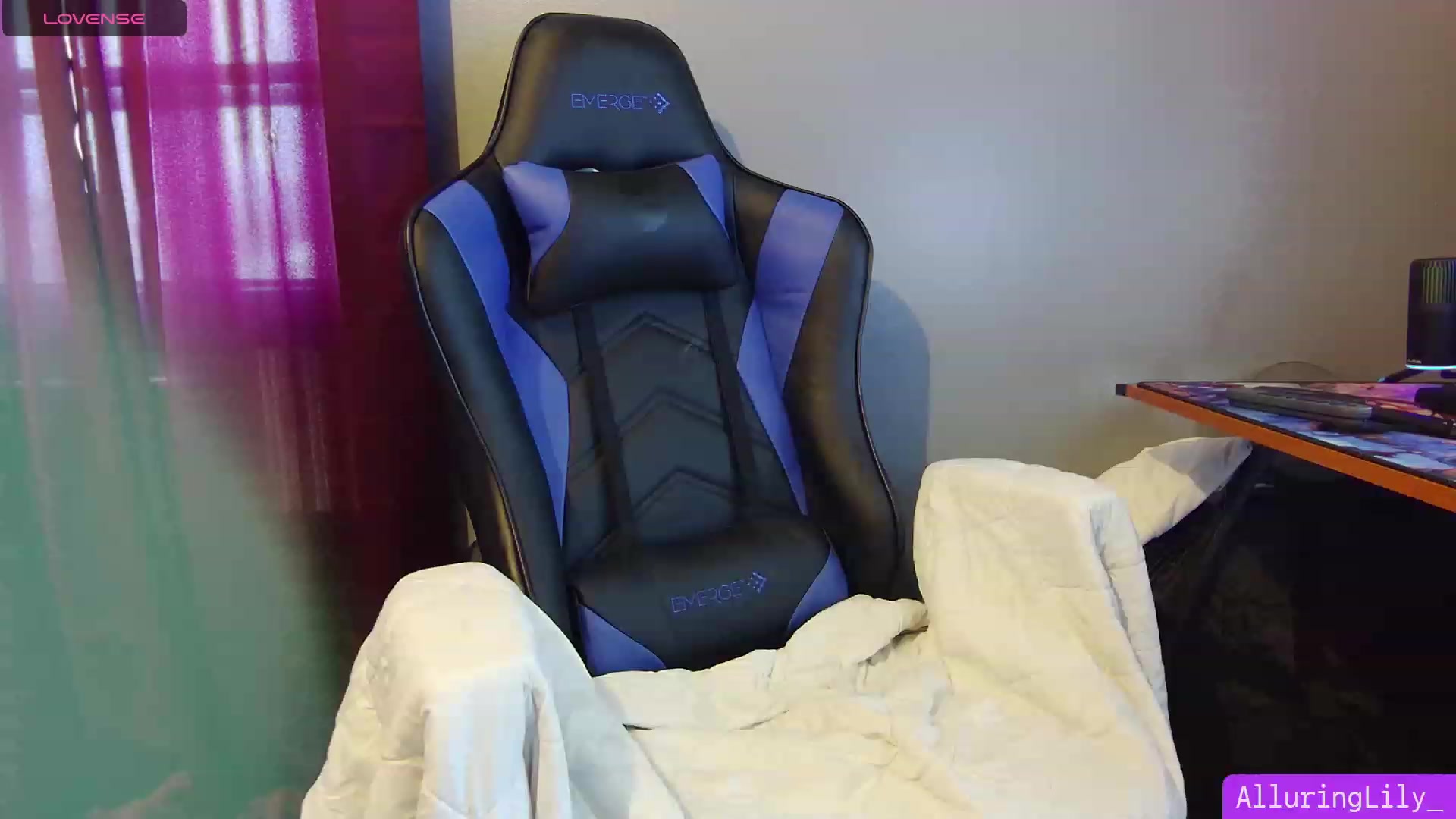 Gallery image thumbnail from AlluringLily_'s myfreecams stream on, 08/25/2023, 20:50 image 19 of 20