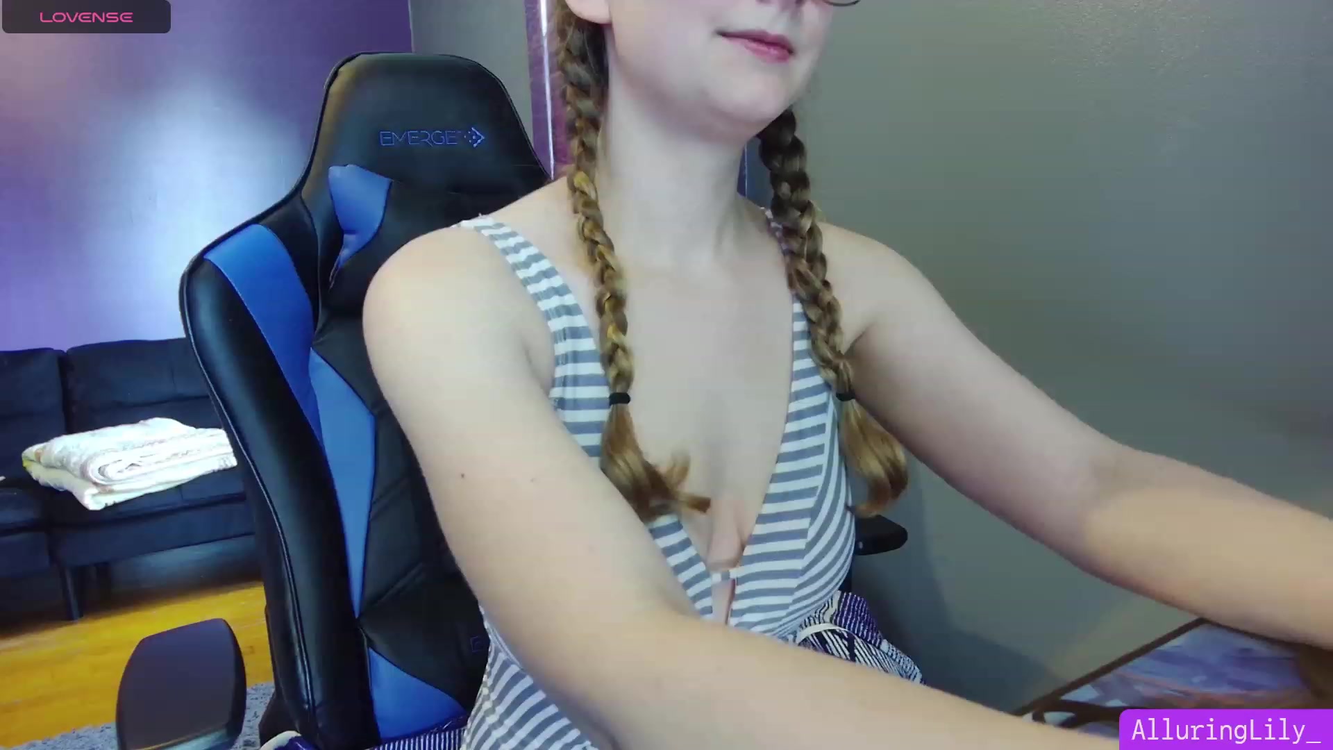 Gallery image thumbnail from AlluringLily_'s myfreecams stream on, 08/26/2023, 21:18 image 20 of 20