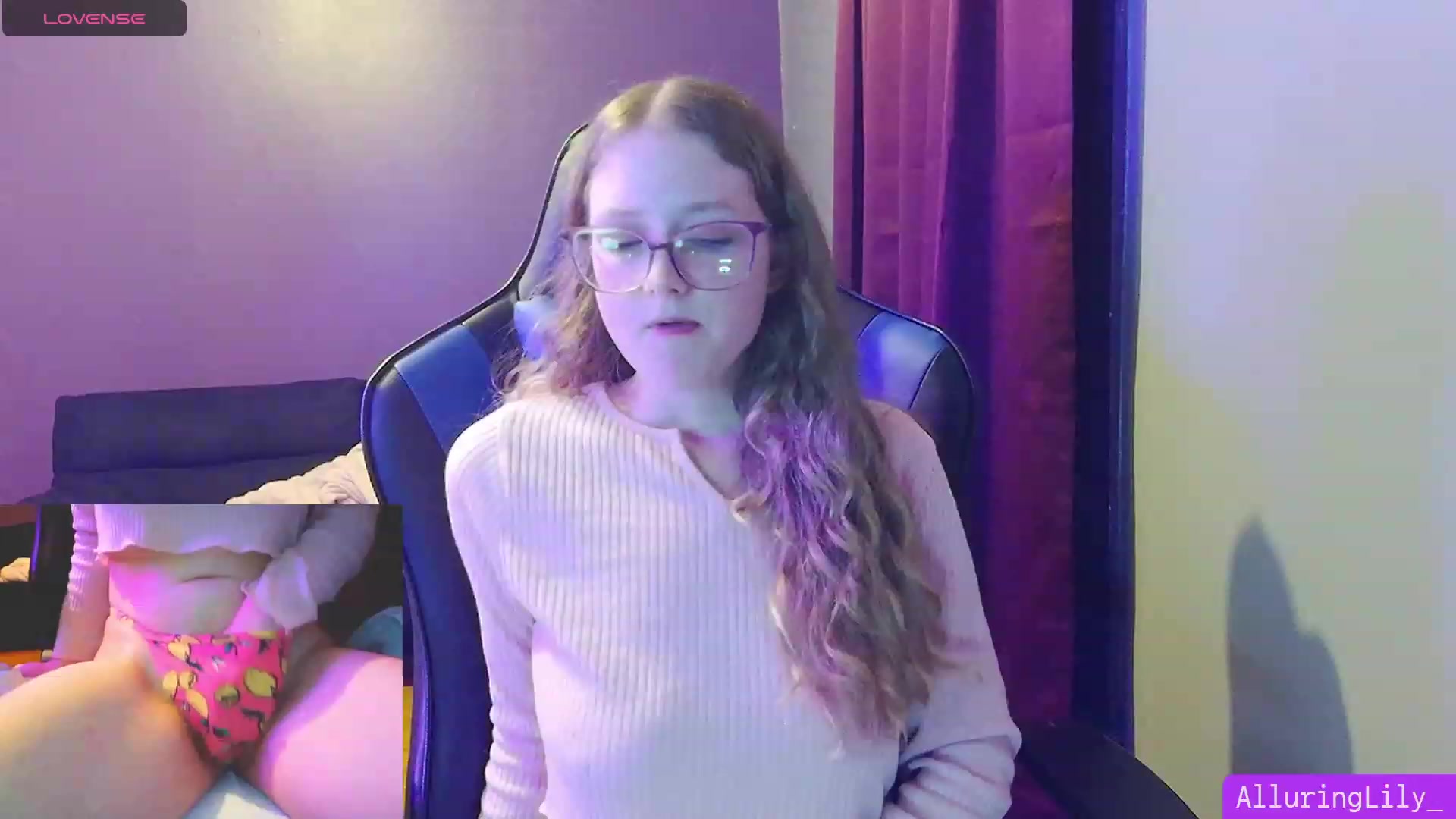Gallery image thumbnail from AlluringLily_'s myfreecams stream on, 09/01/2023, 02:31 image 18 of 20
