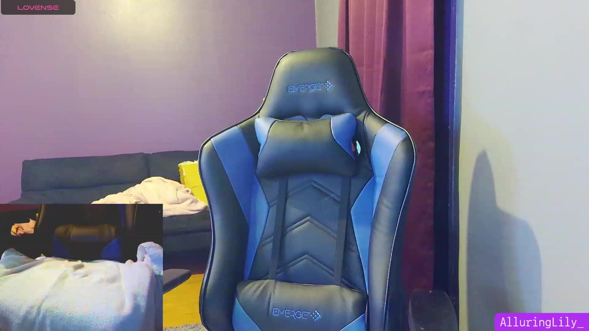 Gallery image thumbnail from AlluringLily_'s myfreecams stream on, 09/01/2023, 02:31 image 8 of 20