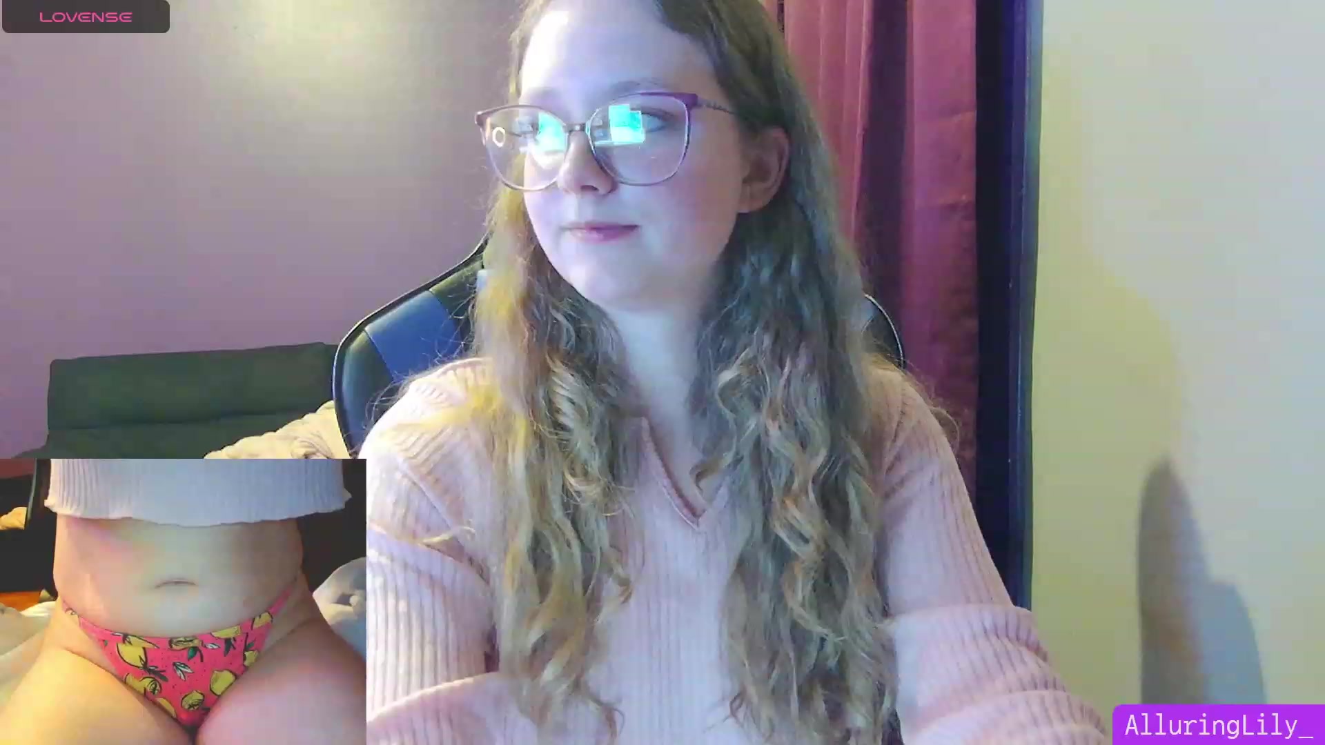 Gallery image thumbnail from AlluringLily_'s myfreecams stream on, 09/01/2023, 02:31 image 11 of 20