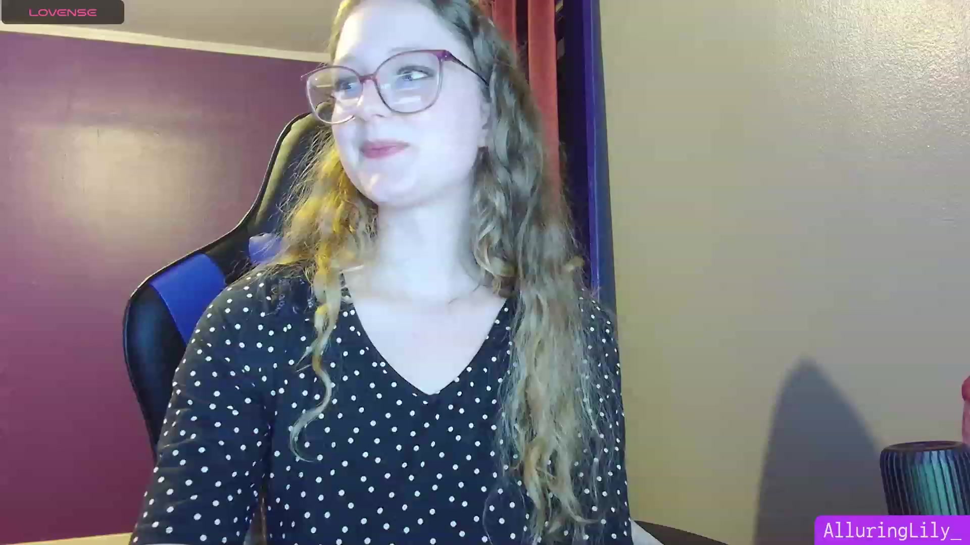 Gallery image thumbnail from AlluringLily_'s myfreecams stream on, 10/21/2023, 05:57 image 4 of 20