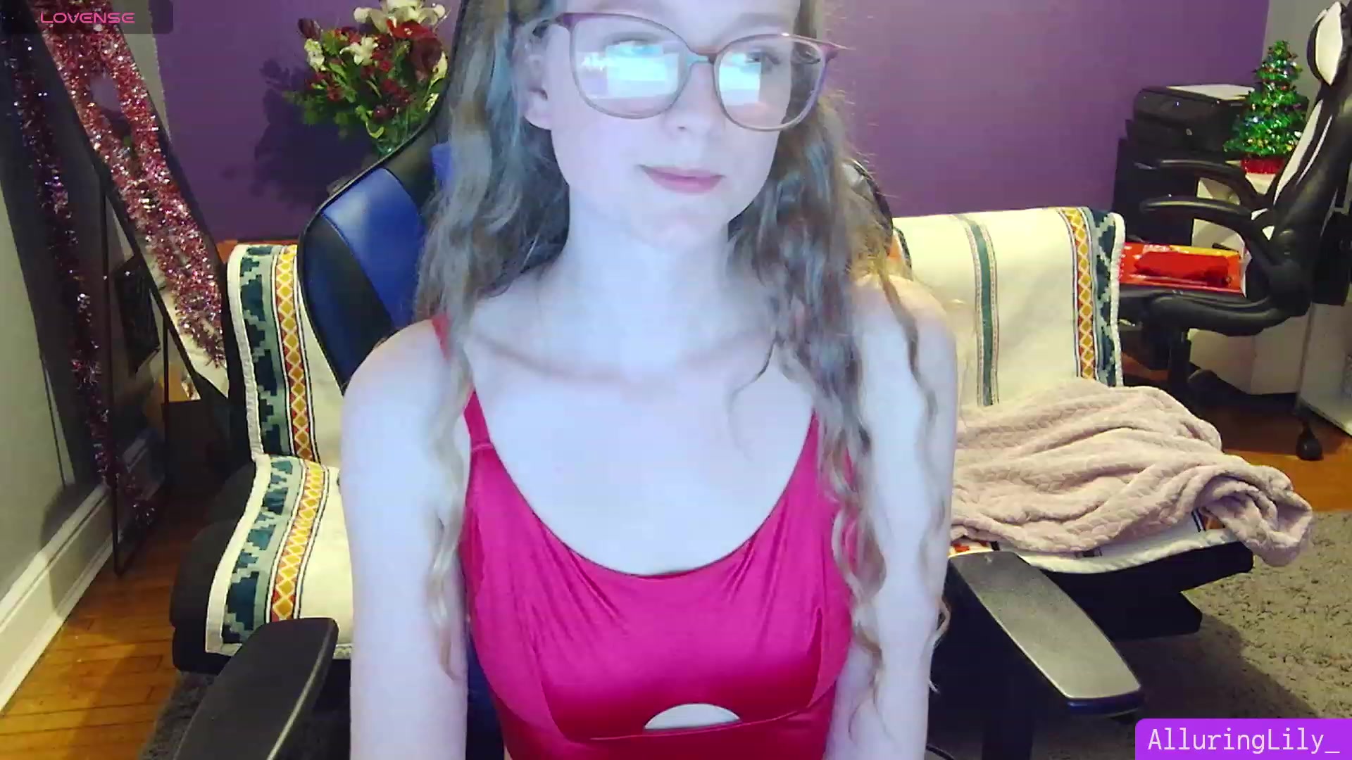Gallery image thumbnail from AlluringLily_'s myfreecams stream on, 12/24/2023, 02:41 image 11 of 20